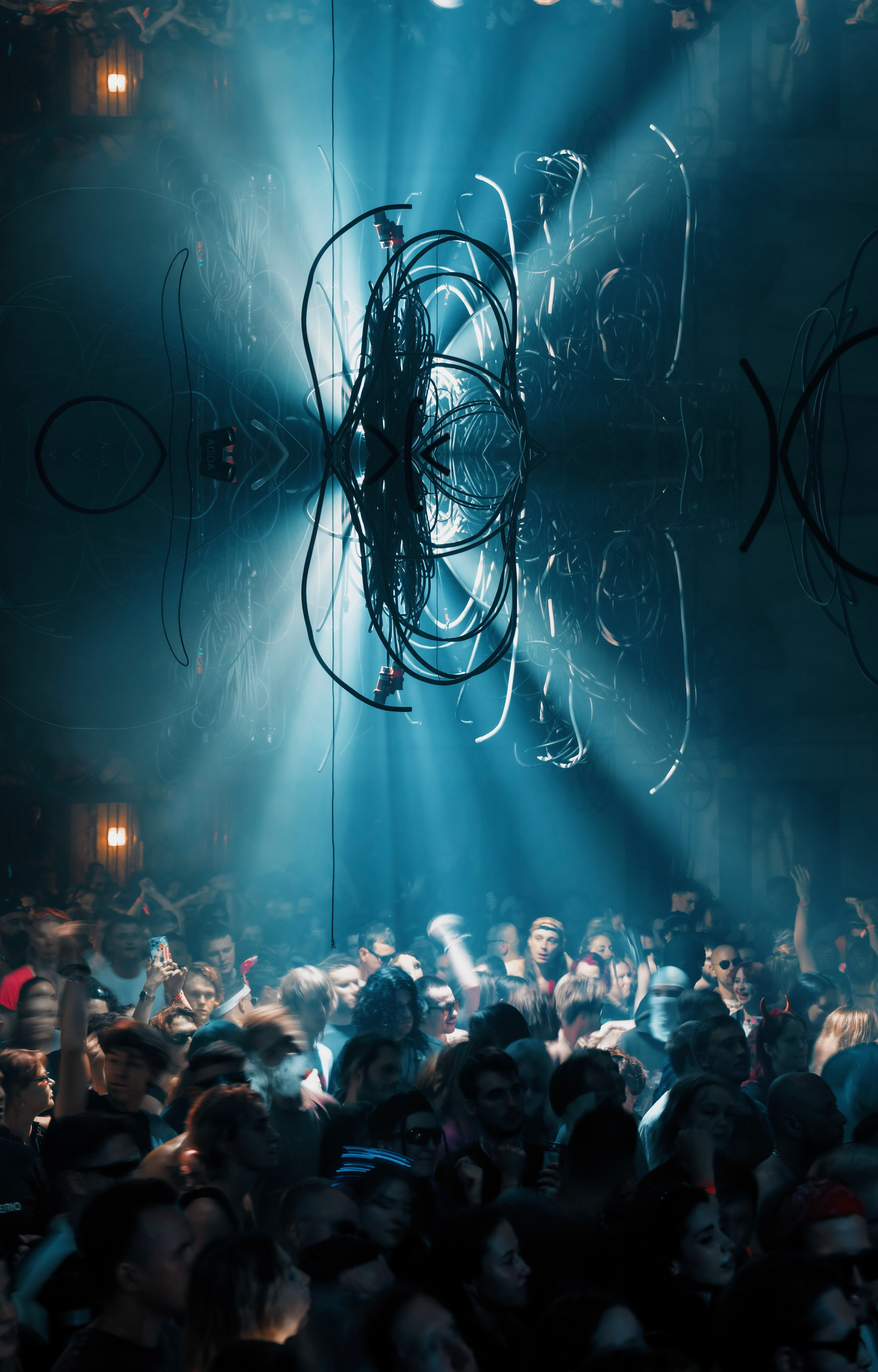 Outline 2024. @tomrus: Рустам Шагиморданов — фотограф