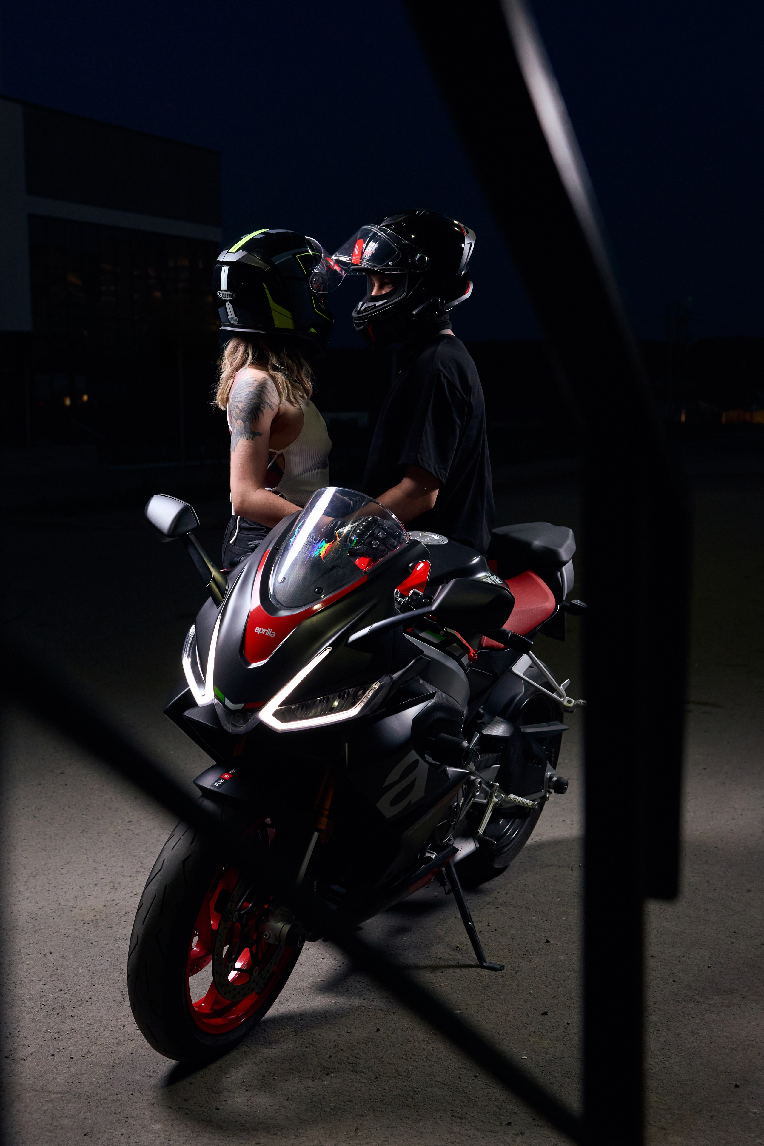 Алиса, Никита и Aprilia. Фотограф и видеограф в Екатеринбурге, Москве и Санкт-Петербурге, Калининграде