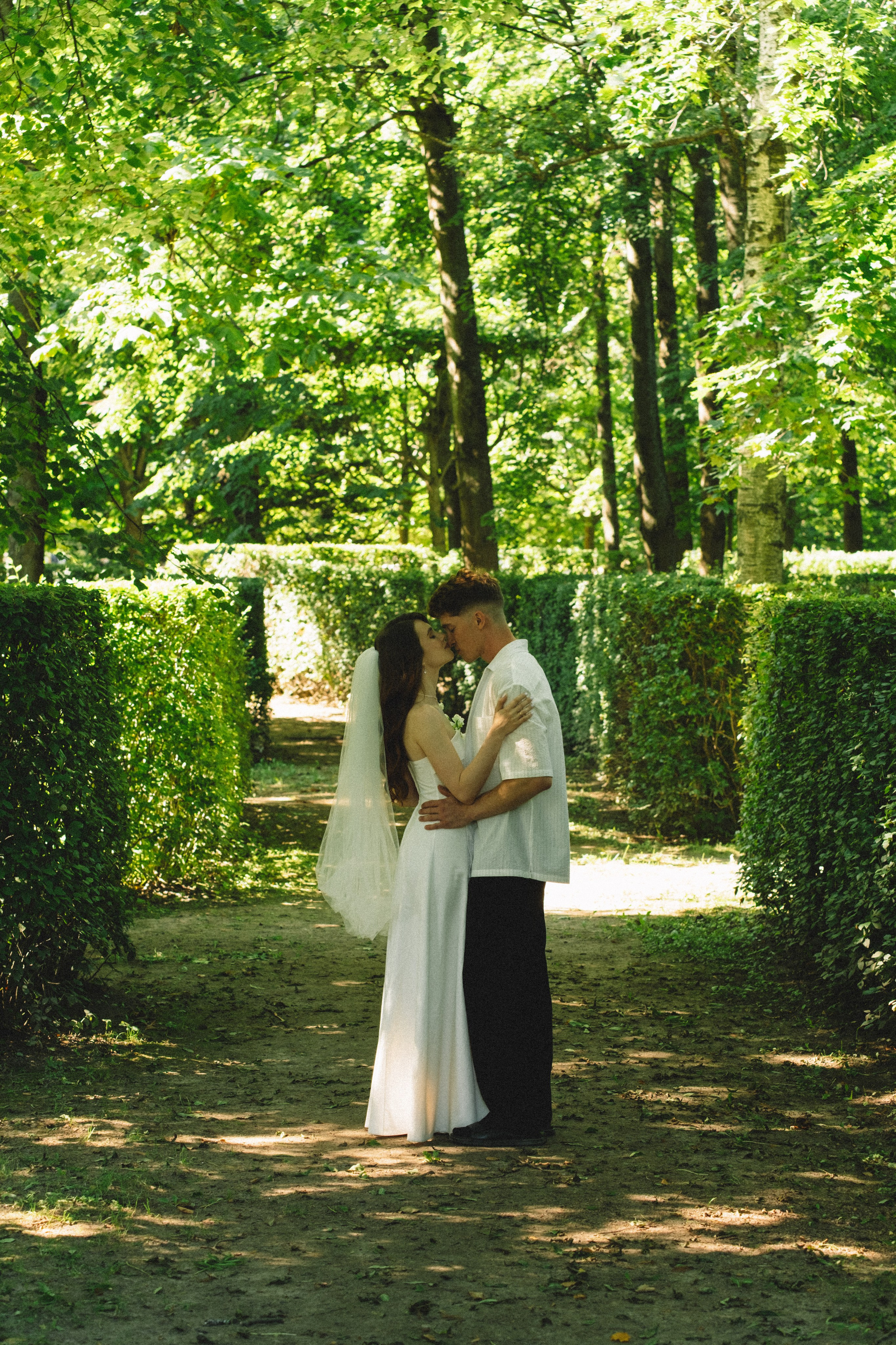 СВАДЕБНАЯ СЬЕМКА В ПЕТЕРГОФЕ И СЬЕМКА РЕПОРТАЖА В ЗАГСЕ ПЕТЕРГОФА. Профессиональный фотограф, Санкт-Петербург — Виктория Богомолова