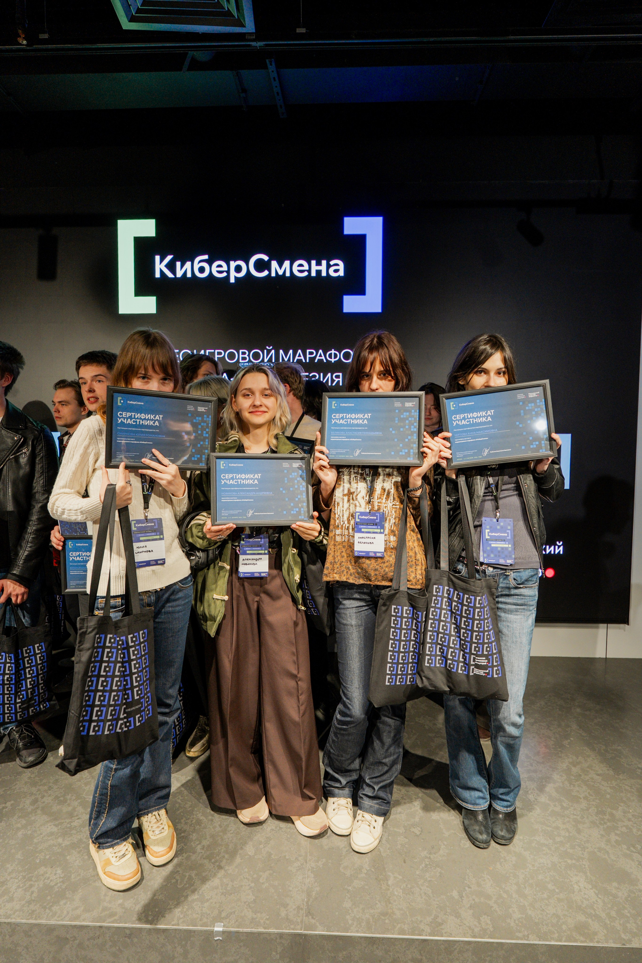 КиберСмена. Фотограф и видеограф в Москве Павел Петровский