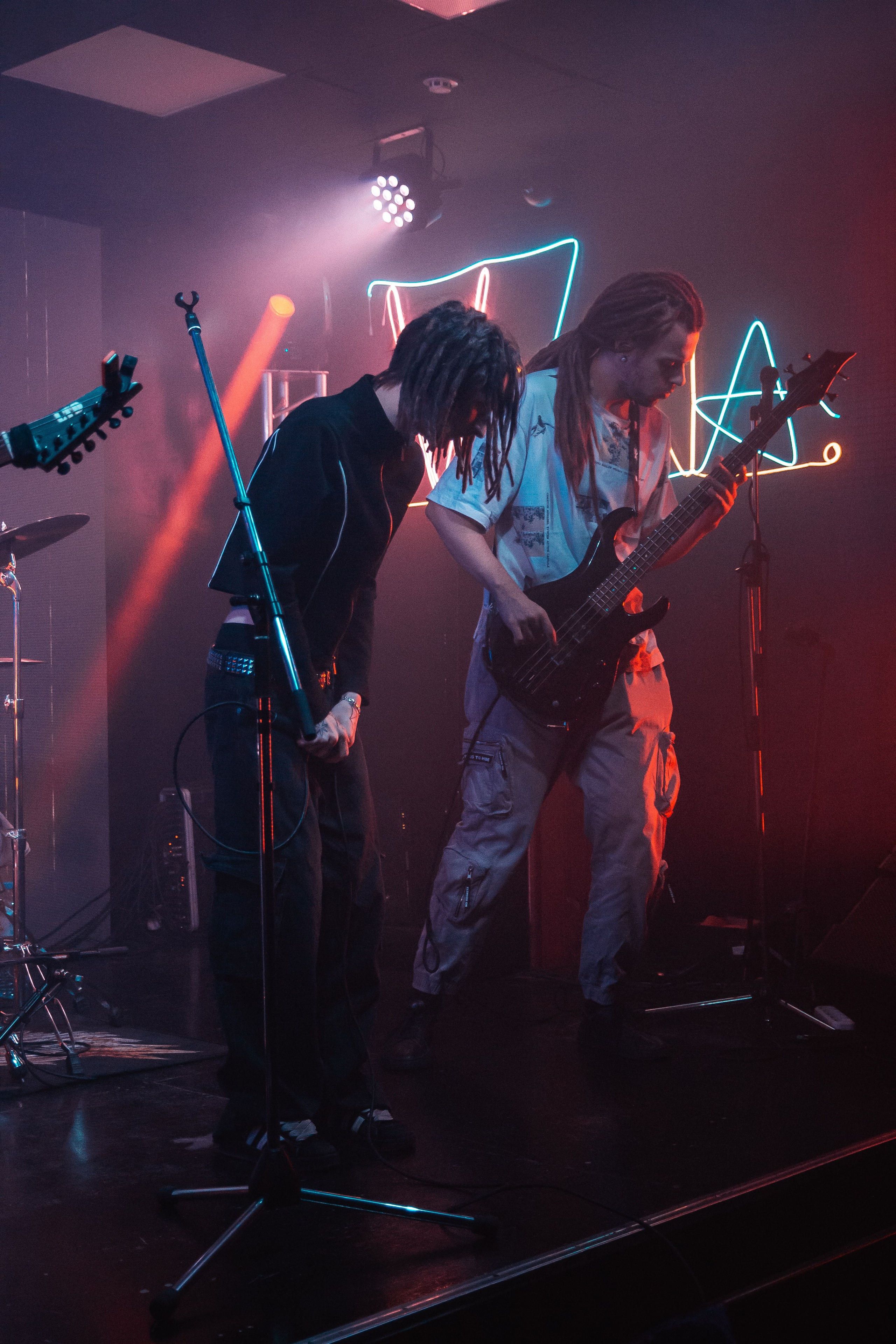 Isolator, Красноярск, 23.11.2025, Волна. Фотограф Регина Крикунова г. Красноярск