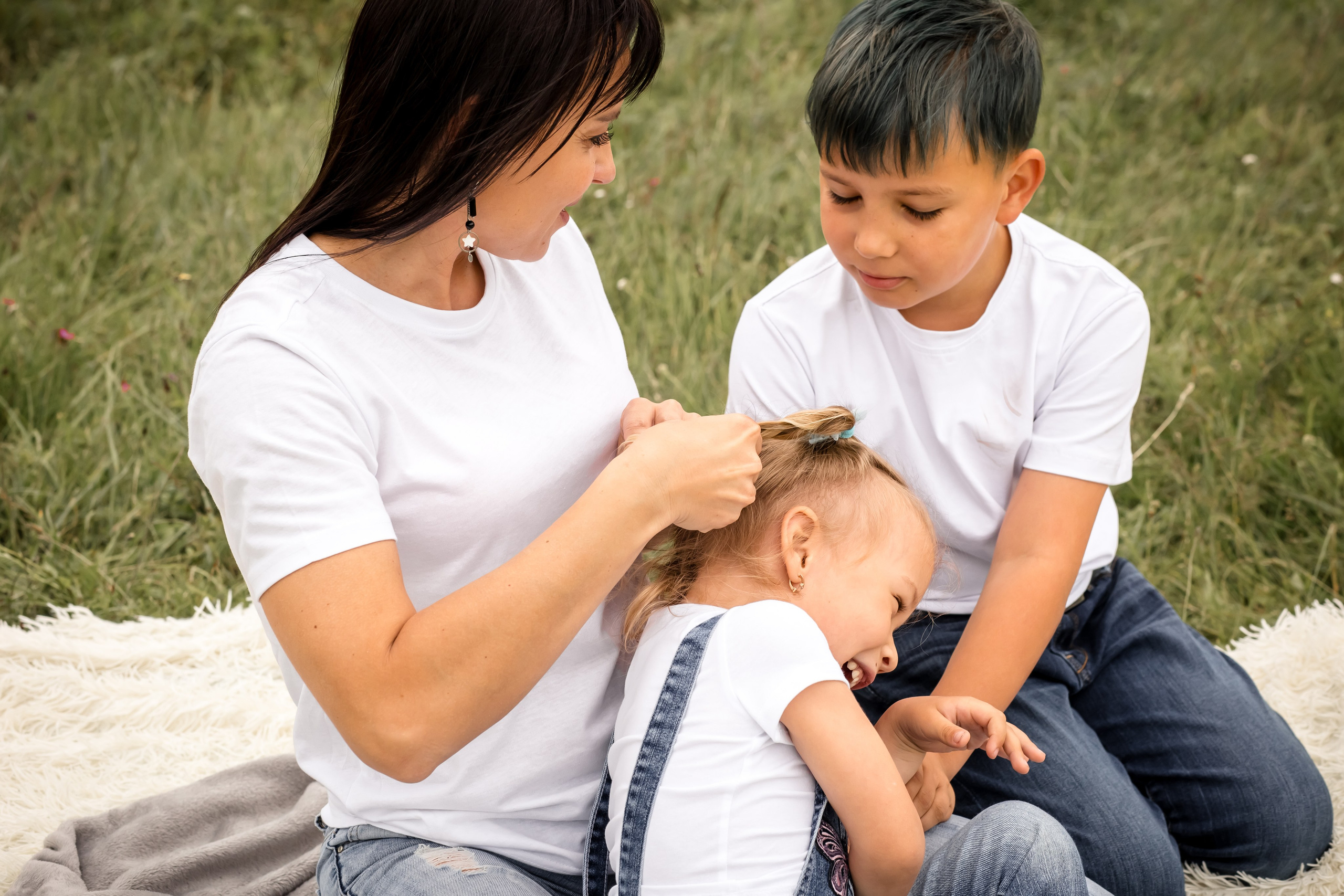 Катя с детками