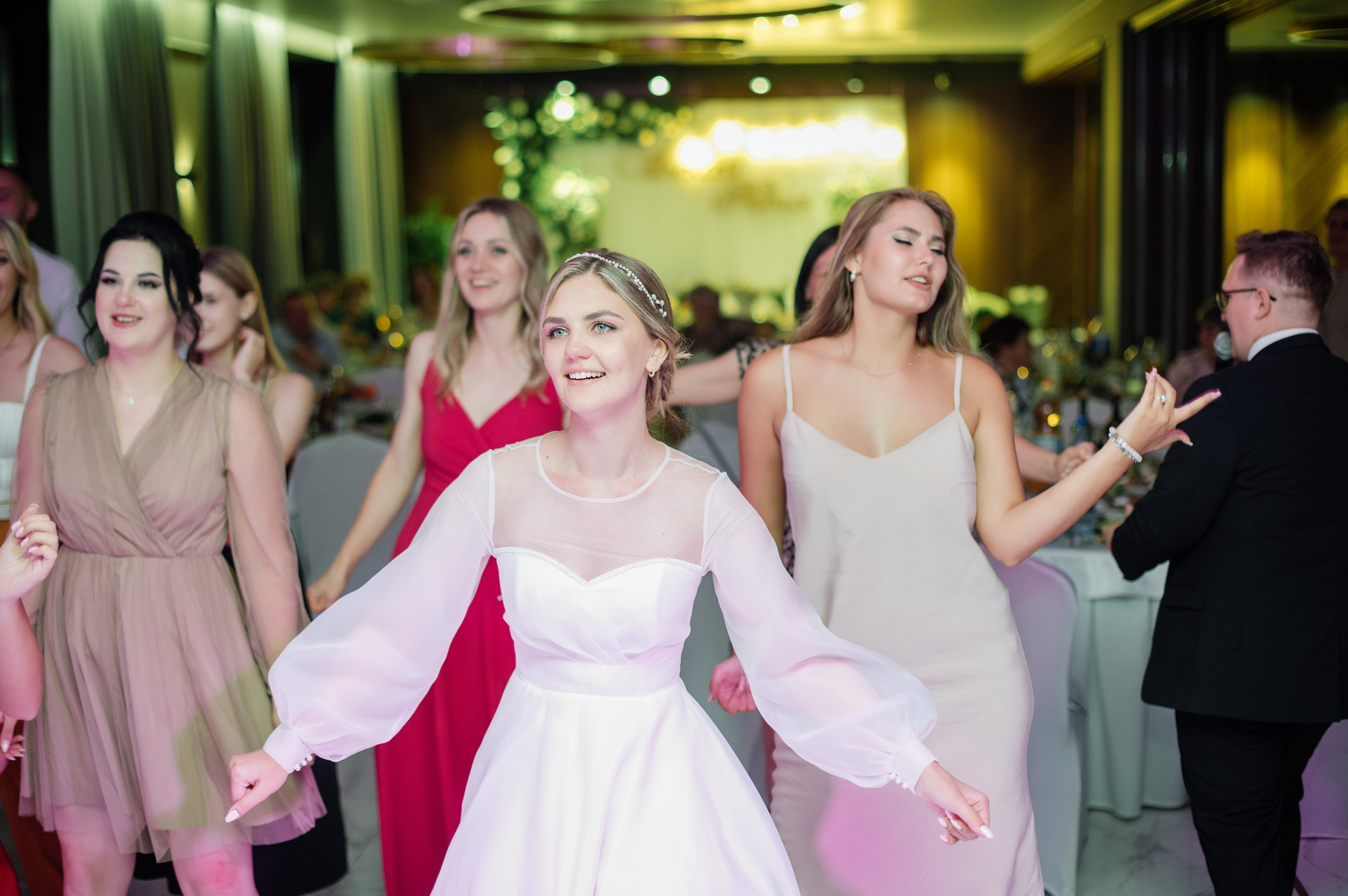 Свадебная фотосессия в Овстуге и Дятьково. Свадебный и репортажный фотограф видеограф Брянск/Москва