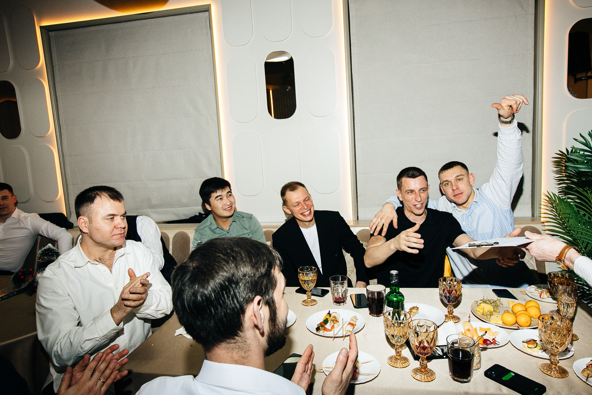 Brooklands корпоратив. Женский и репортажный фотограф Москва Натали Смирнова