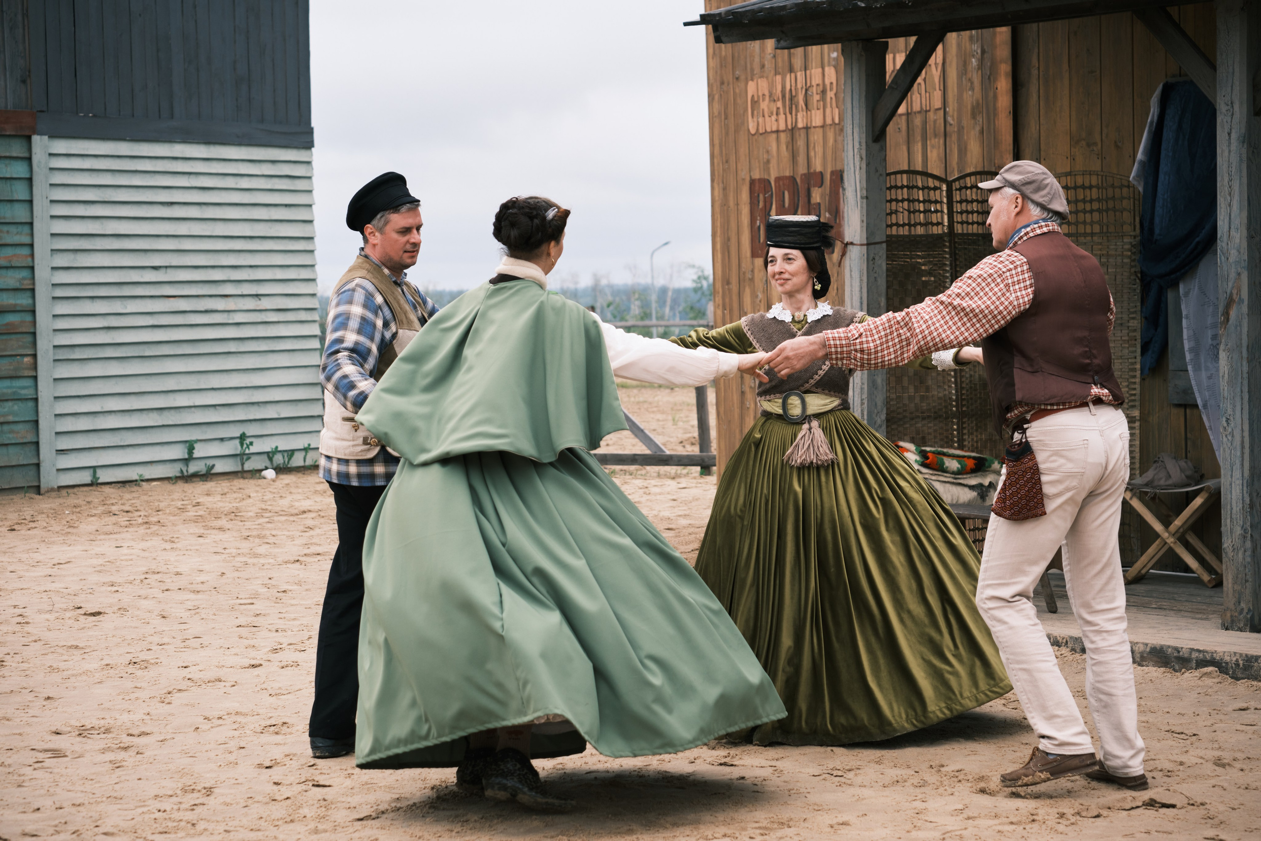 Танцы в ковбойском городке