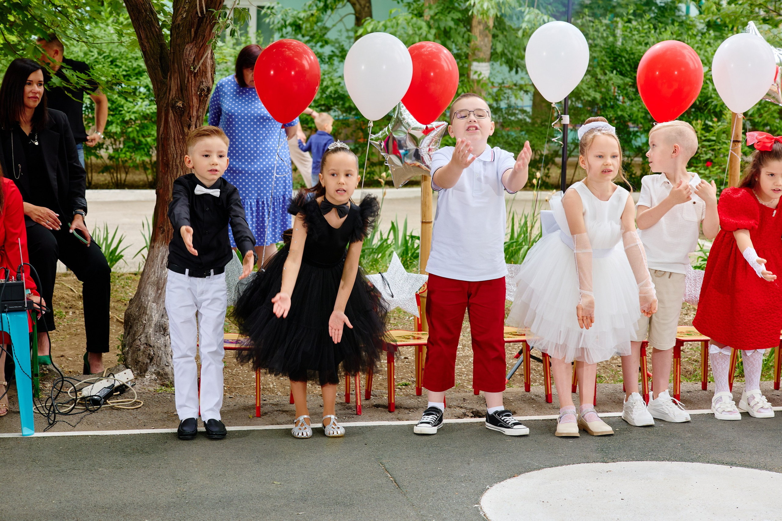 Выпускной 45 сад. Фотограф Выпускные альбомы Таганрог Сергей Коробченко