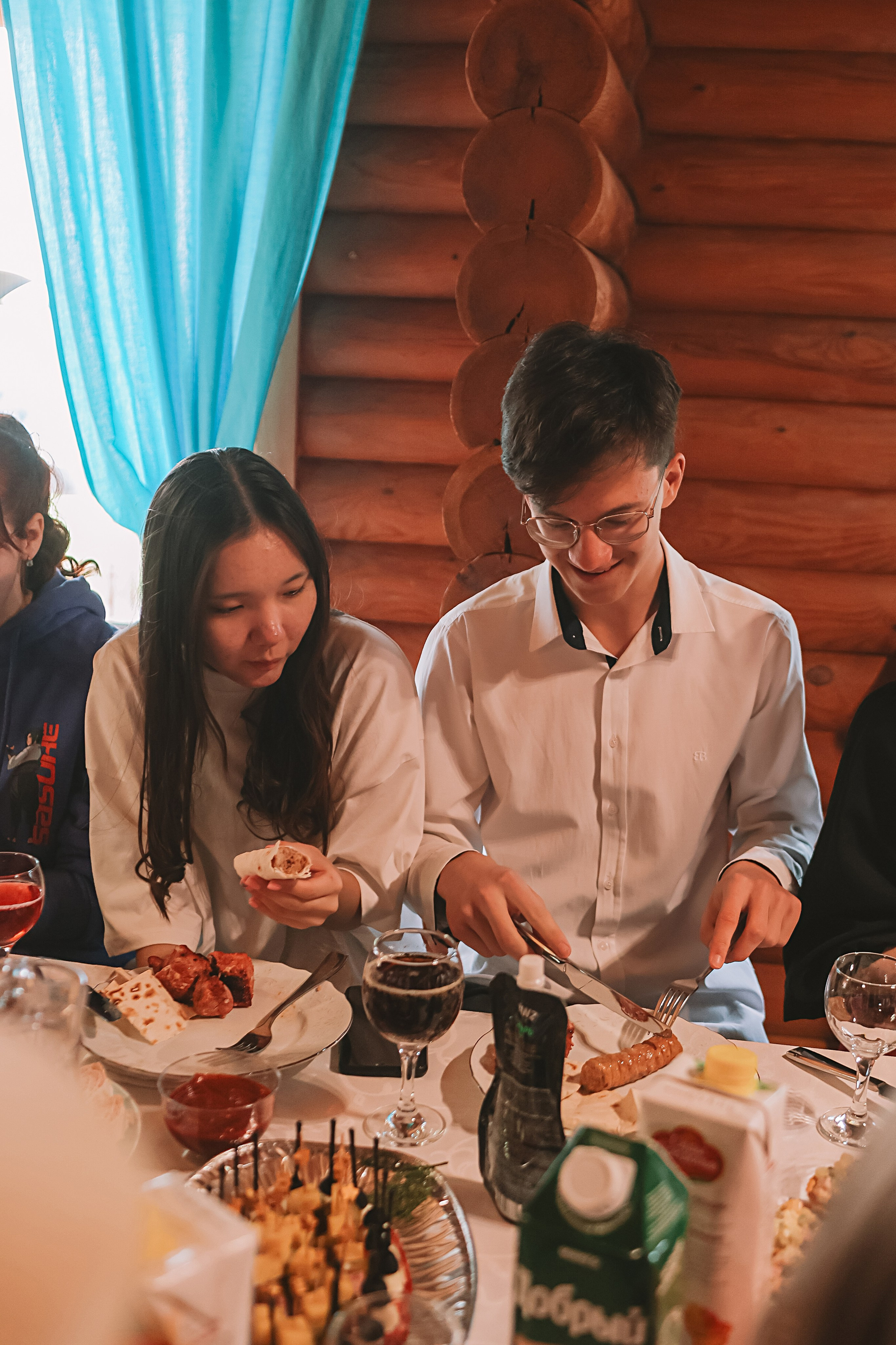 Последний звонок. Семейный фотограф Тюмень, фотограф на роды Салмина Мария