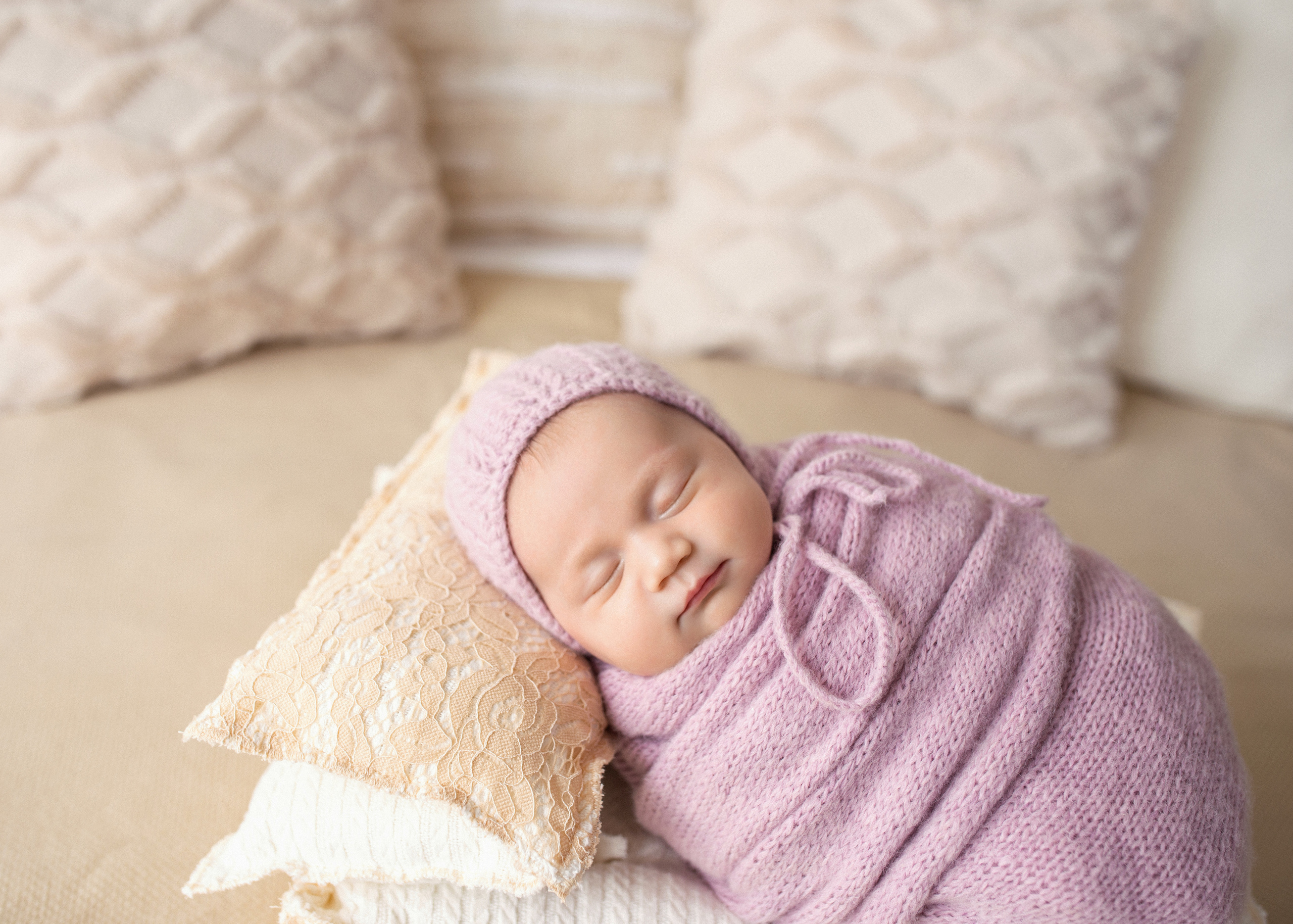 Студийная съёмка (малышка новорождённая)