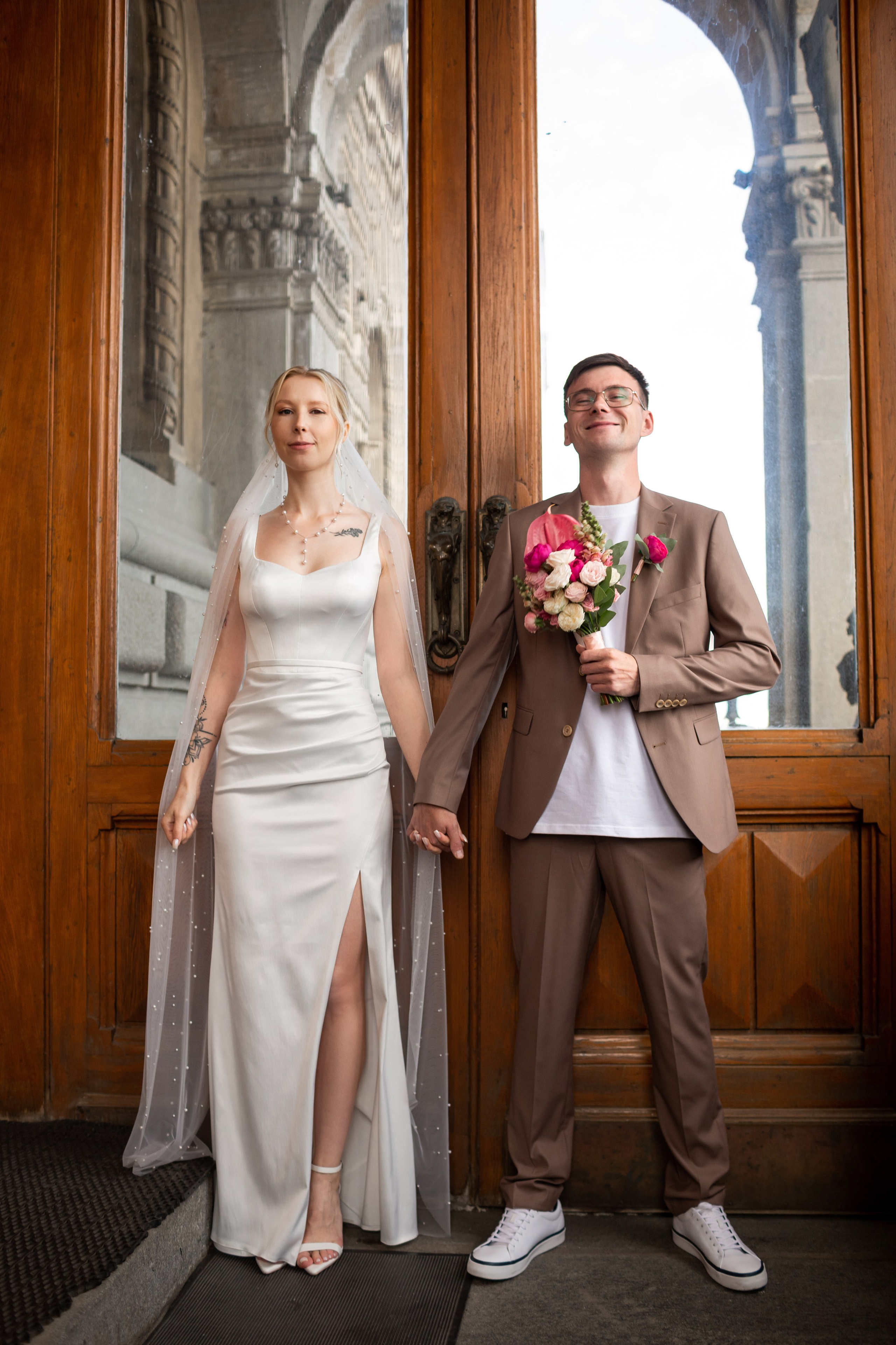 Свадебная фотосессия во дворцах Петербурга. Свадебный фотограф Кирилл Белый