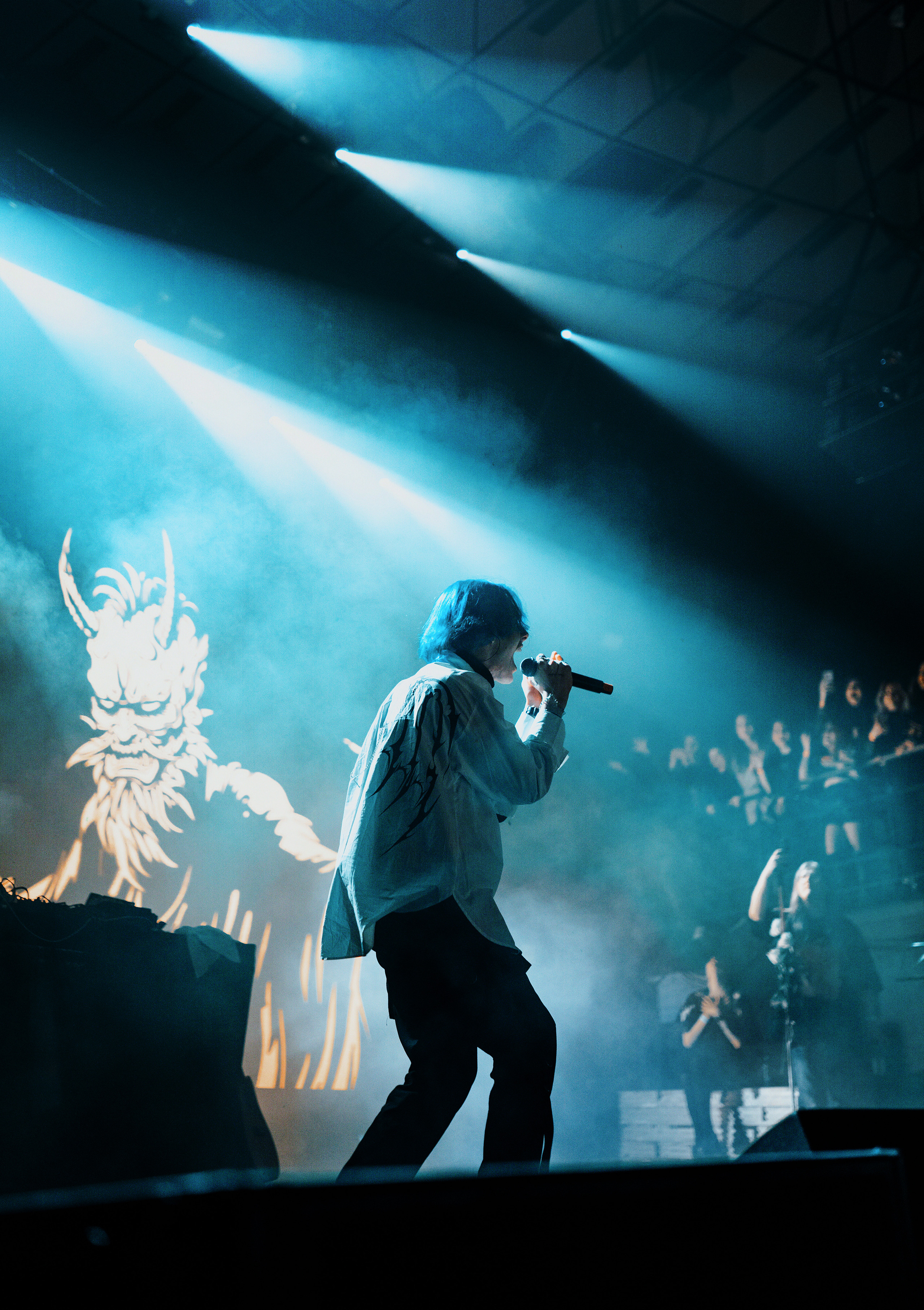 PLAYINGTHEANGEL. OPSHI PHOTO