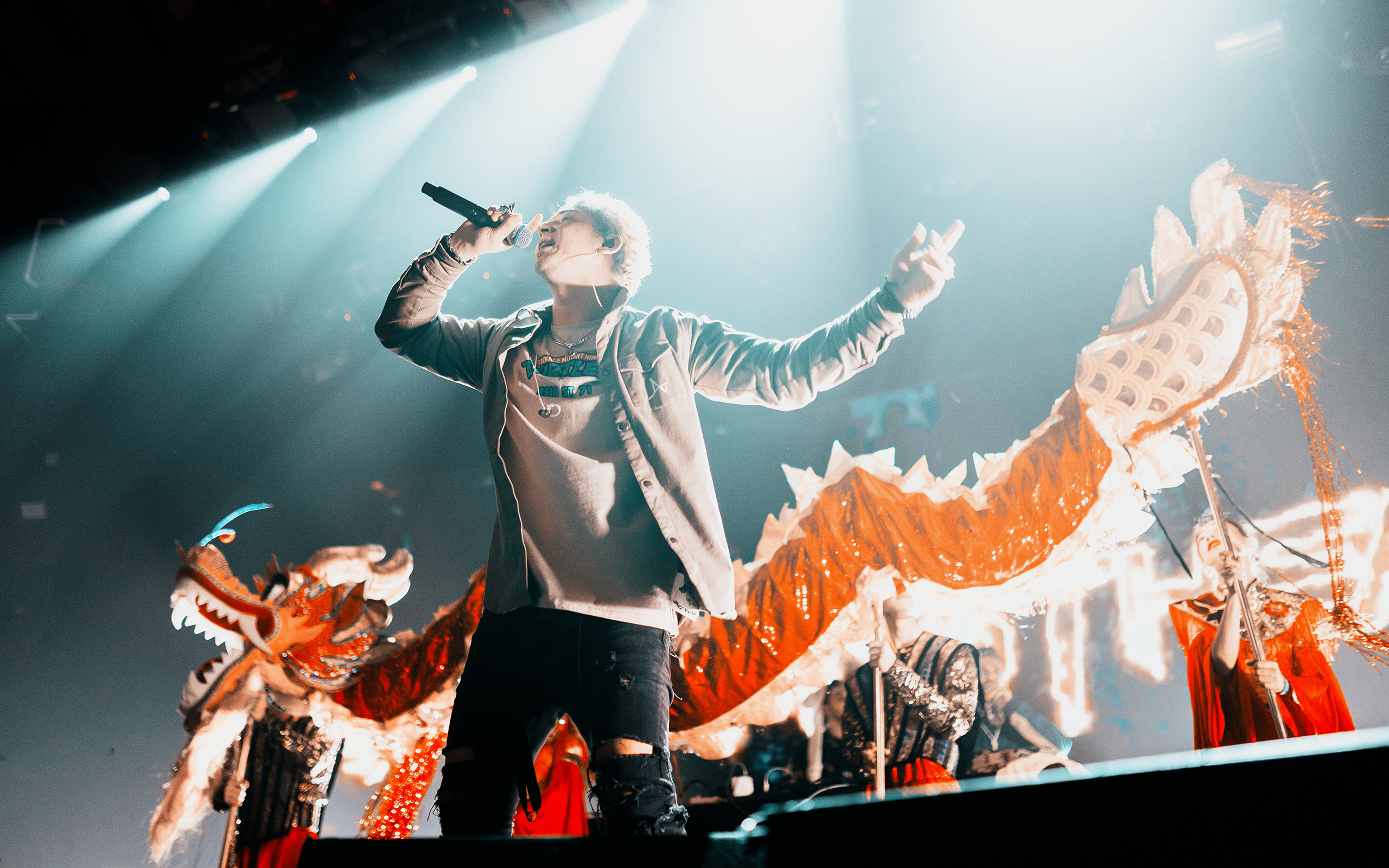 PLAYINGTHEANGEL. OPSHI PHOTO