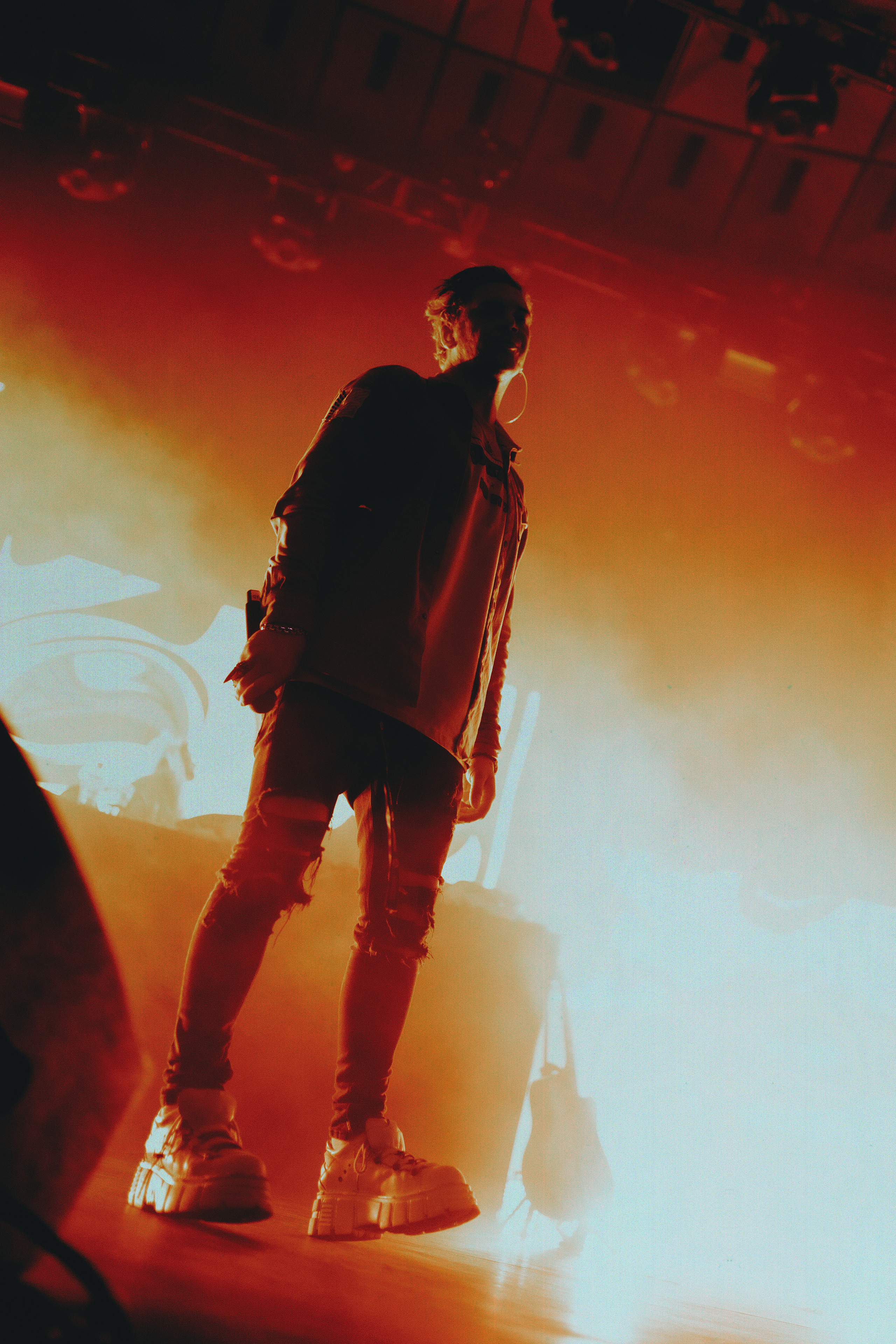 PLAYINGTHEANGEL. OPSHI PHOTO