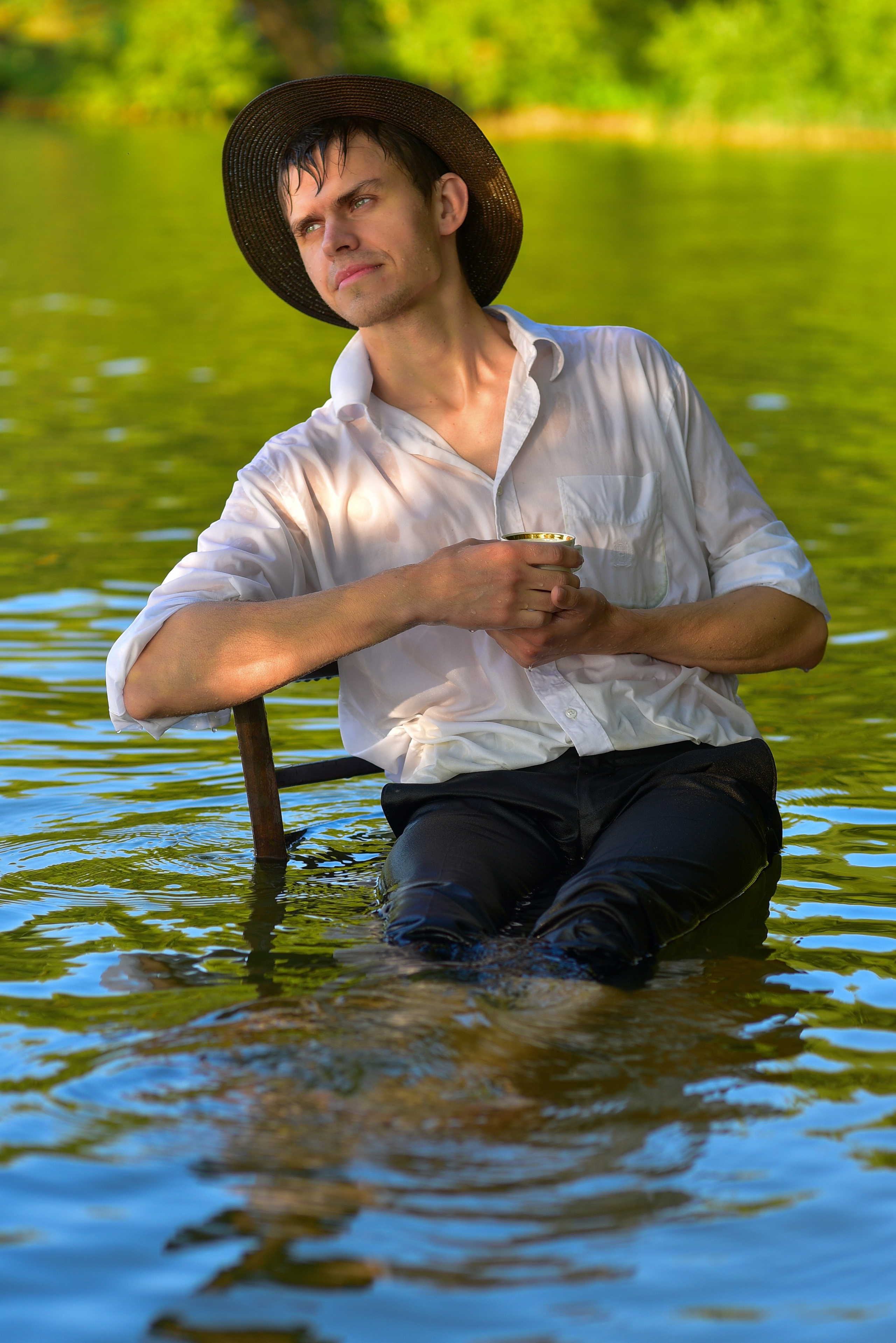 Летняя мужская фотосессия. Фотоуслуги, услуги фотографа, фотографирование важных событий