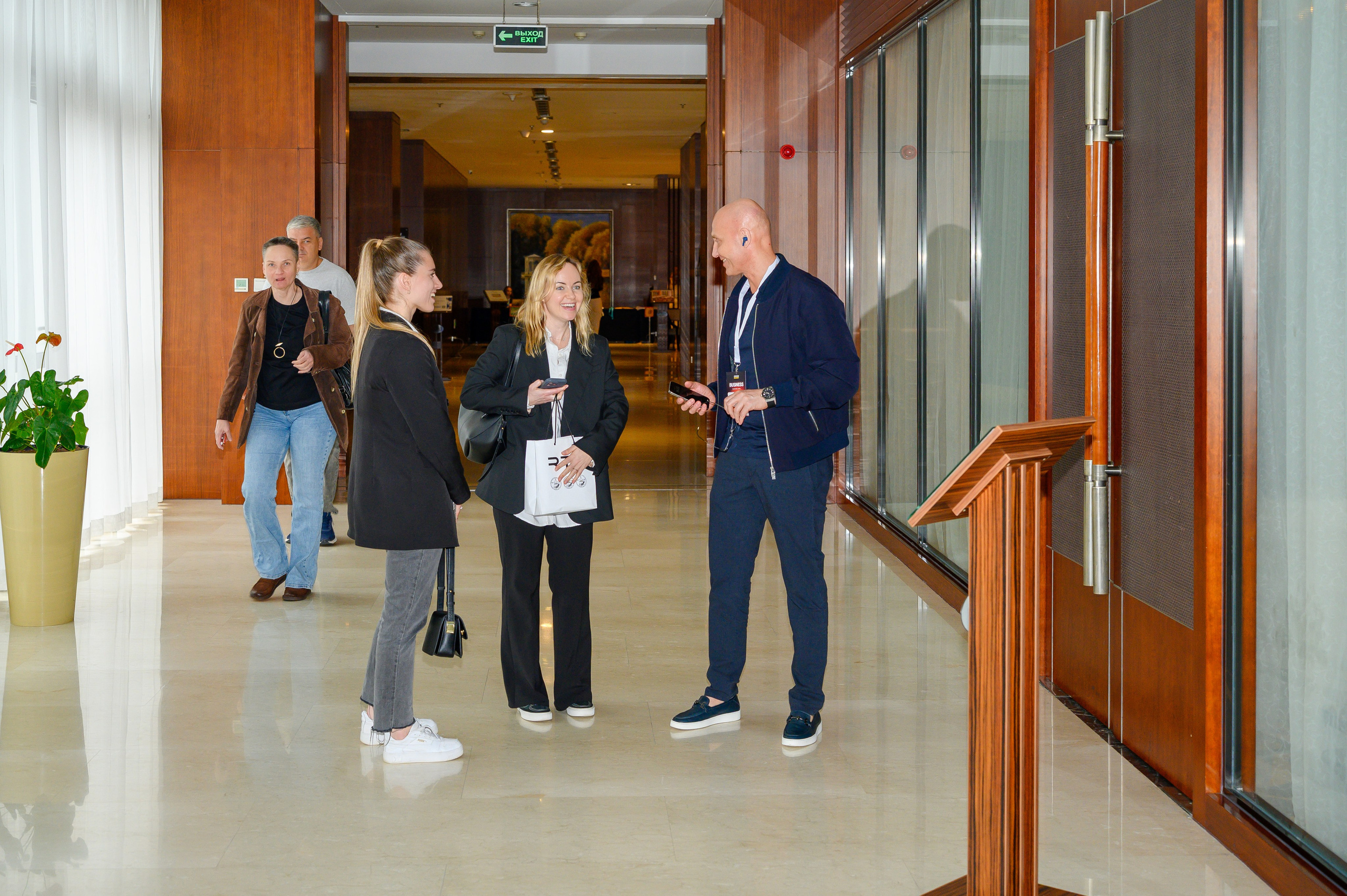 Репортажная съемка с открытия магазина. Фотоуслуги, услуги фотографа, фотографирование важных событий