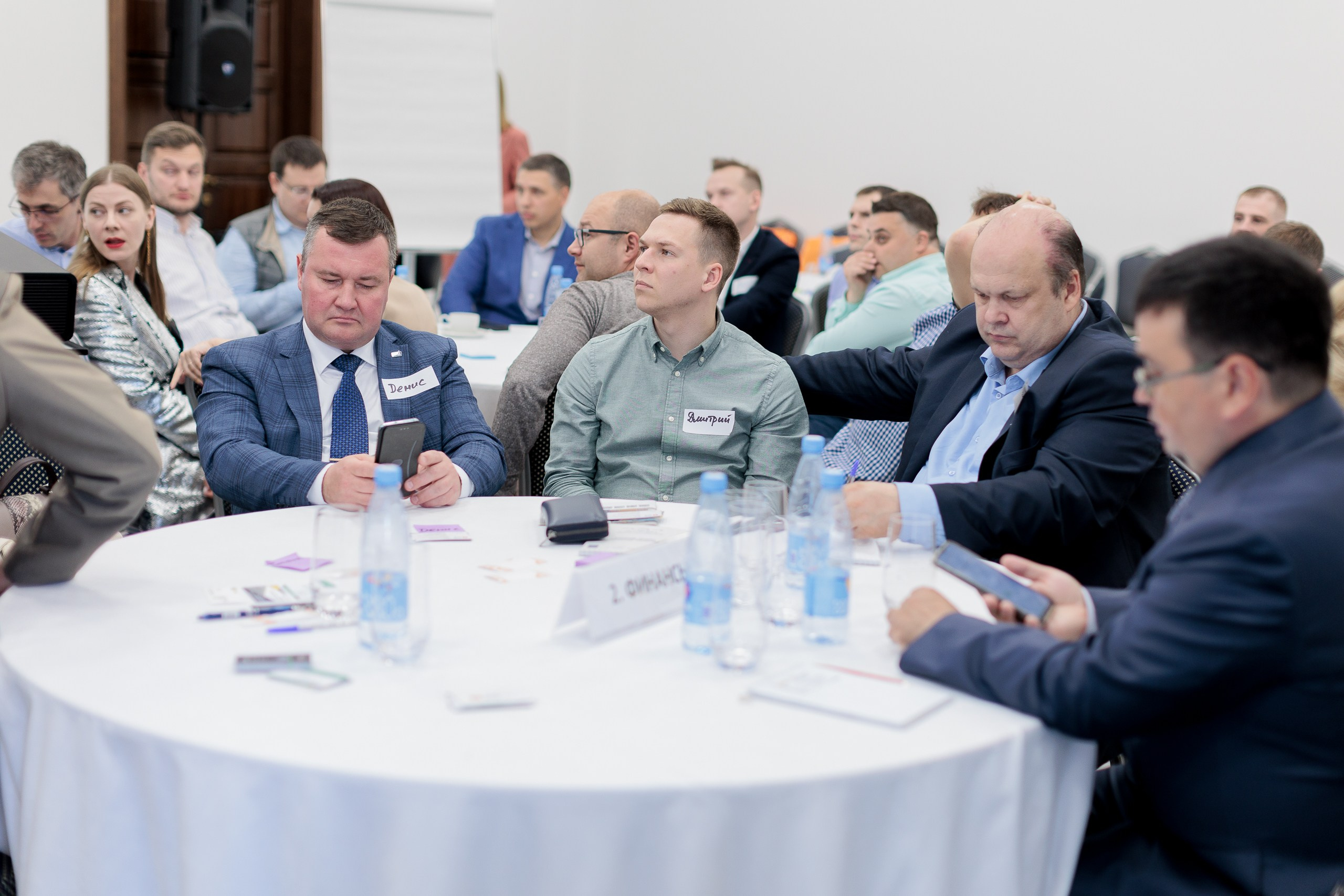 Фотограф для съемки награждения на корпоративной премии. Контент для бизнеса в Екатеринбурге Полдень Медиа