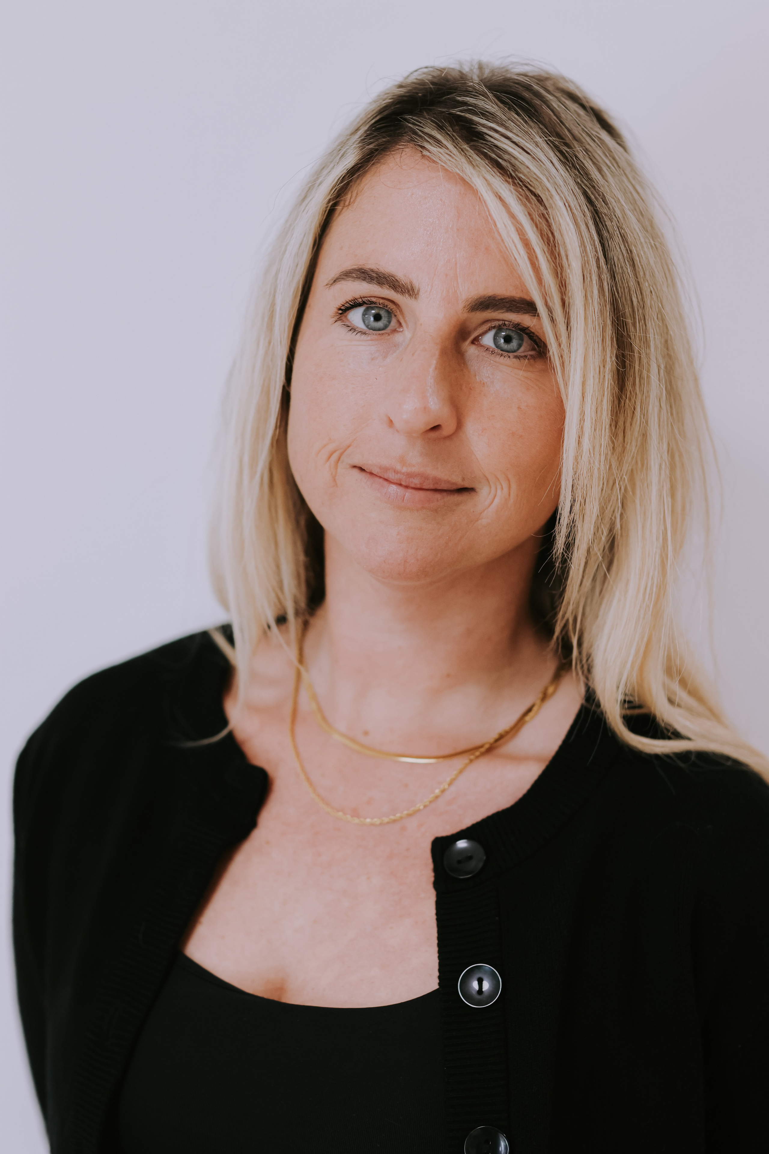 Portraits for CityKids x Newton, Tel Aviv | December 2025. Photographer in Israel Alice Milchin