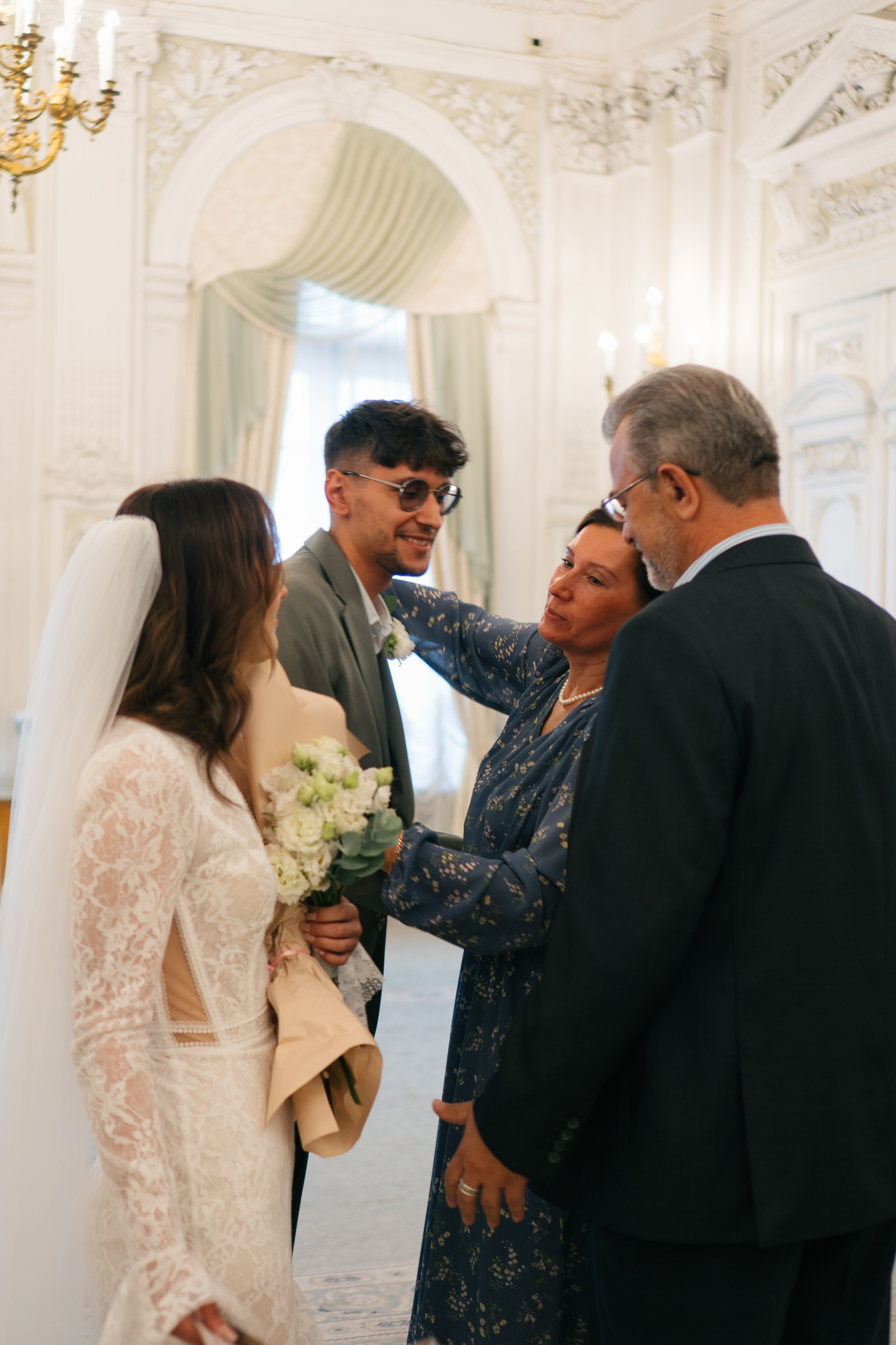 СЪЁМКИ В ПЕРВОМ ДВОРЦЕ ПРОГУЛКА И СТУДИЯ. Профессиональный фотограф, Санкт-Петербург — Виктория Богомолова