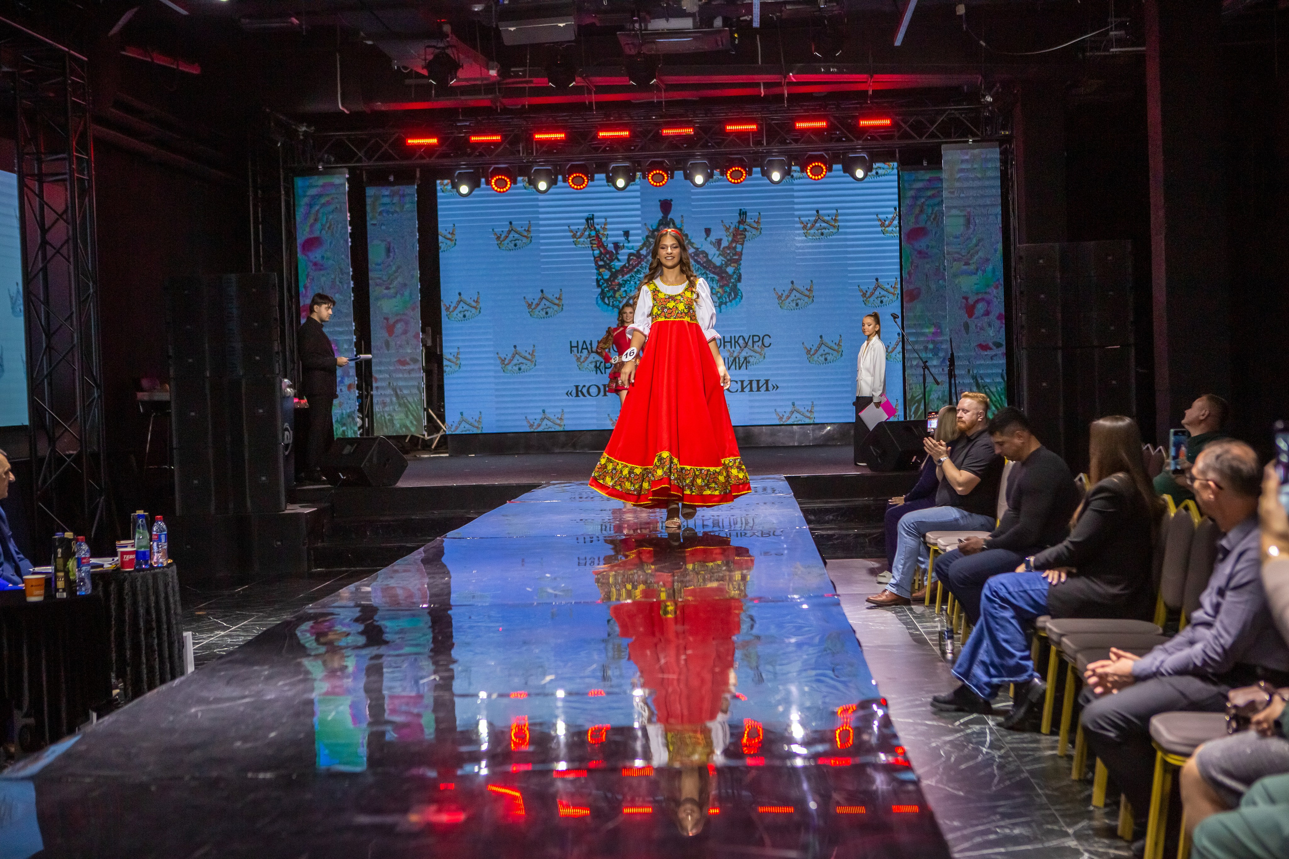 Юная королева Москвы 2024. Репортажный, семейный, свадебный, портретный фотограф