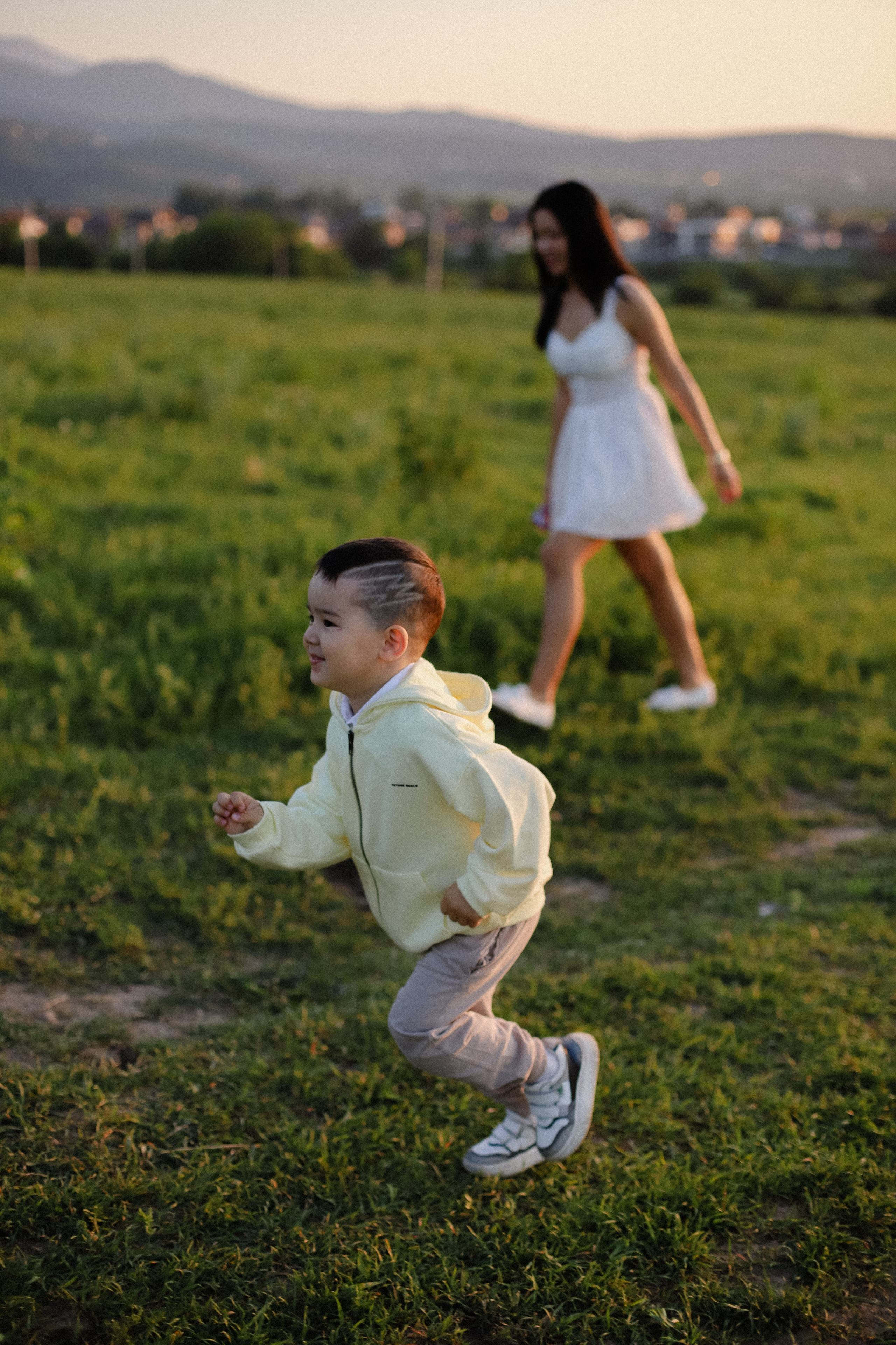 Поле на закате. Фотограф в Алматы и Москве Даша Пушкина