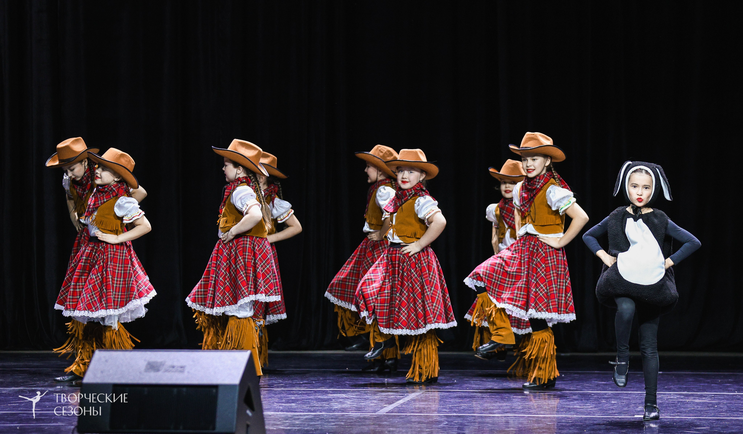 29.11.2025 IV Всероссийский конкурс «Всероссийская Танцевальная Олимпиада» г. Казань. Медиастудия Фото Концепт