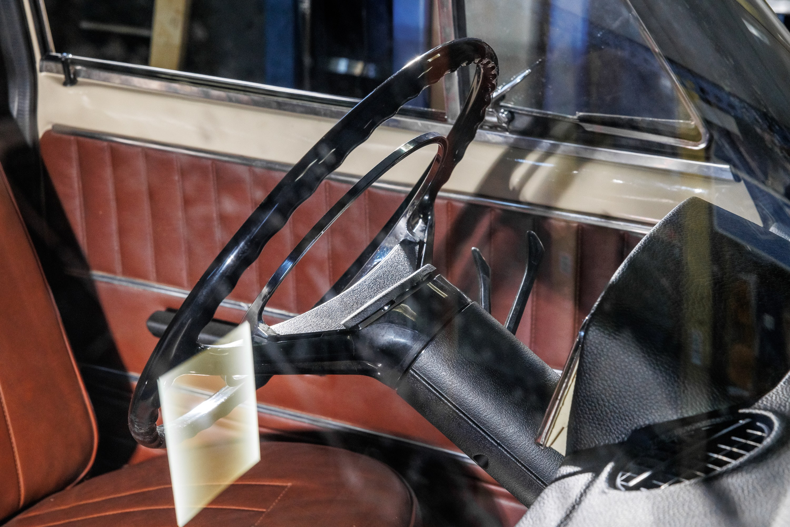 Автомобильная фотосъемка ВАЗ 2101 после реставрации в Бюро "Наследие"