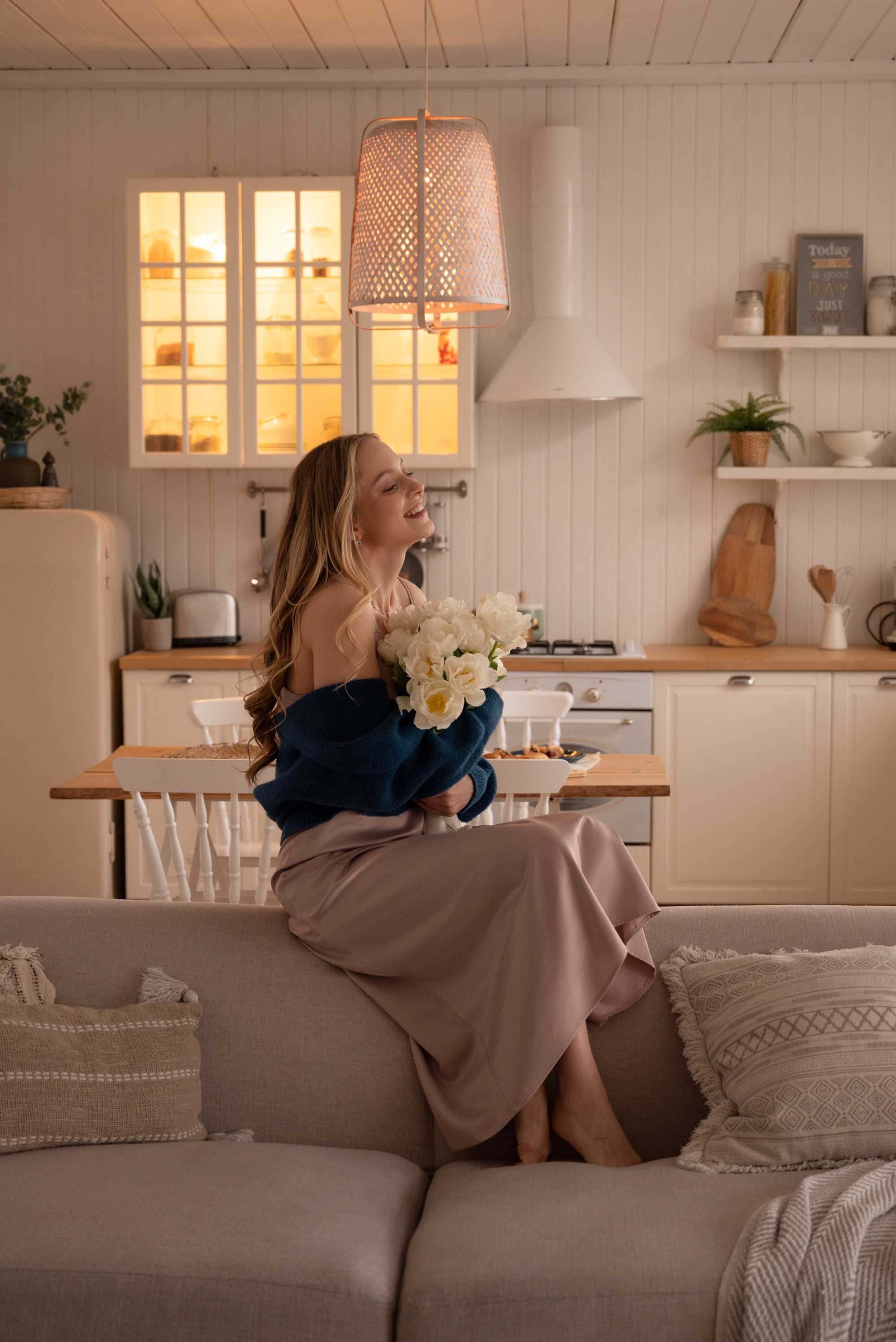 Рената и цветы. Свадебный фотограф в Санкт-Петербурге Владислава Тюльпина