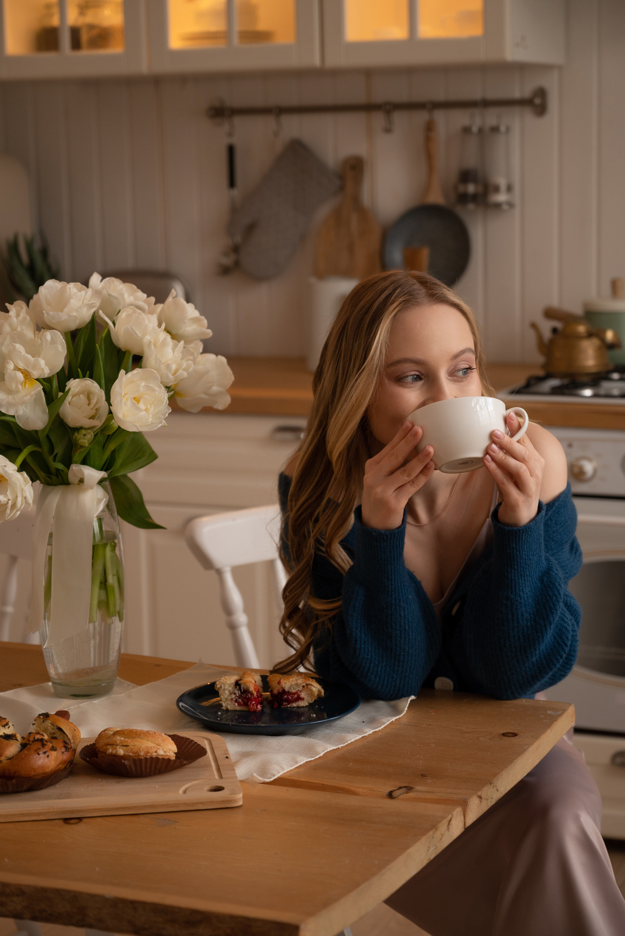 Рената и цветы. Свадебный фотограф в Санкт-Петербурге Владислава Тюльпина