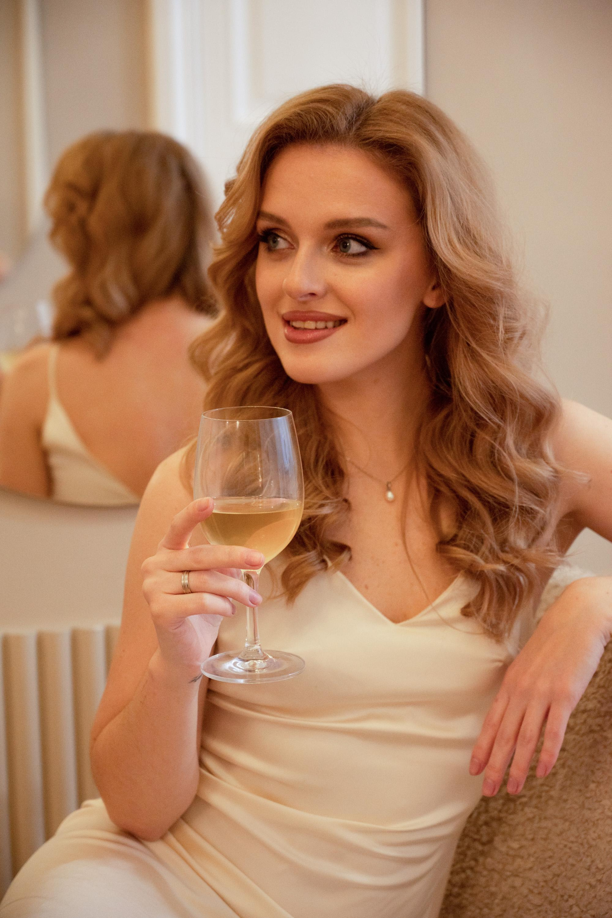 Женский портрет с тюльпанами. Свадебный фотограф в Санкт-Петербурге Владислава Тюльпина