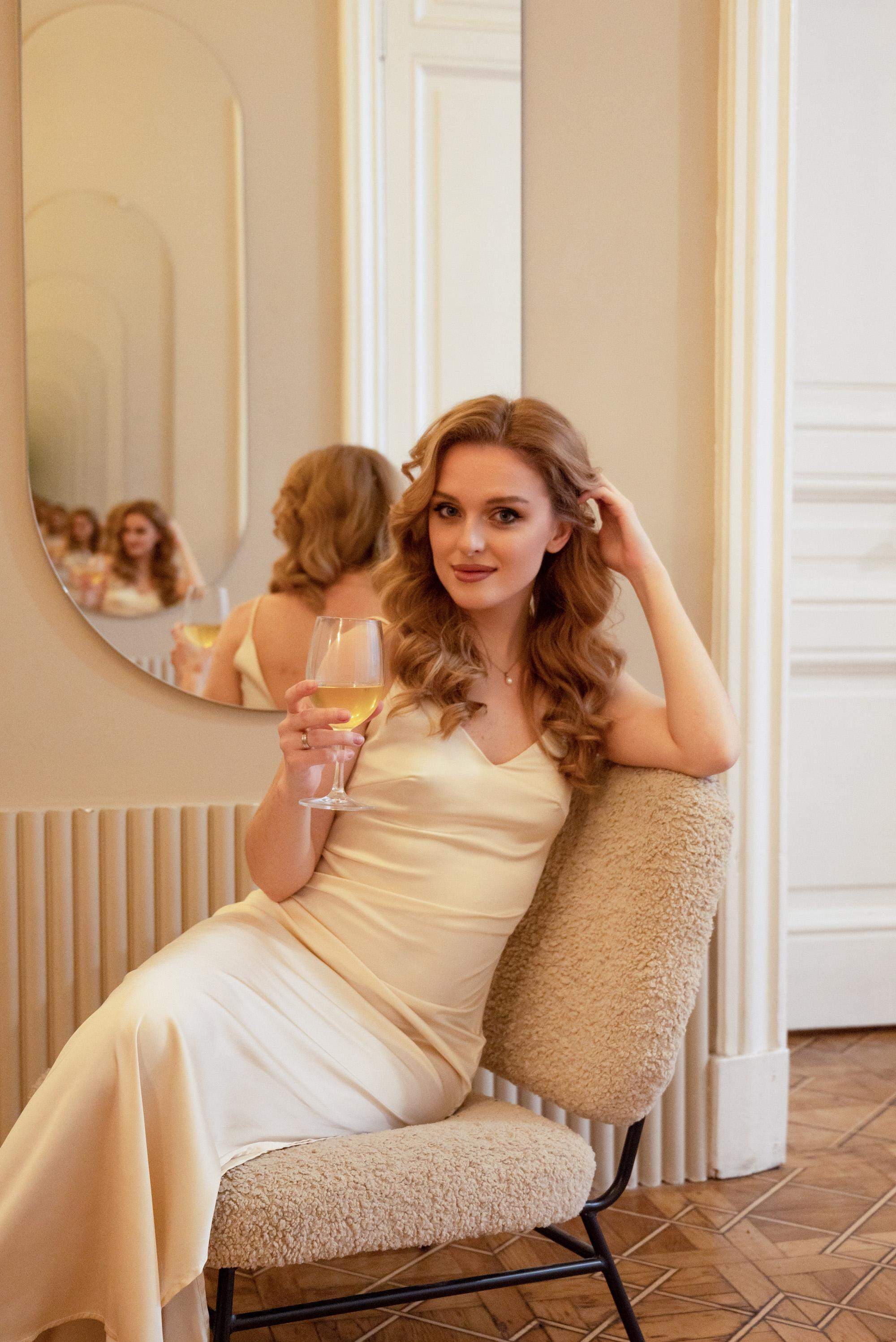 Женский портрет с тюльпанами. Свадебный фотограф в Санкт-Петербурге Владислава Тюльпина