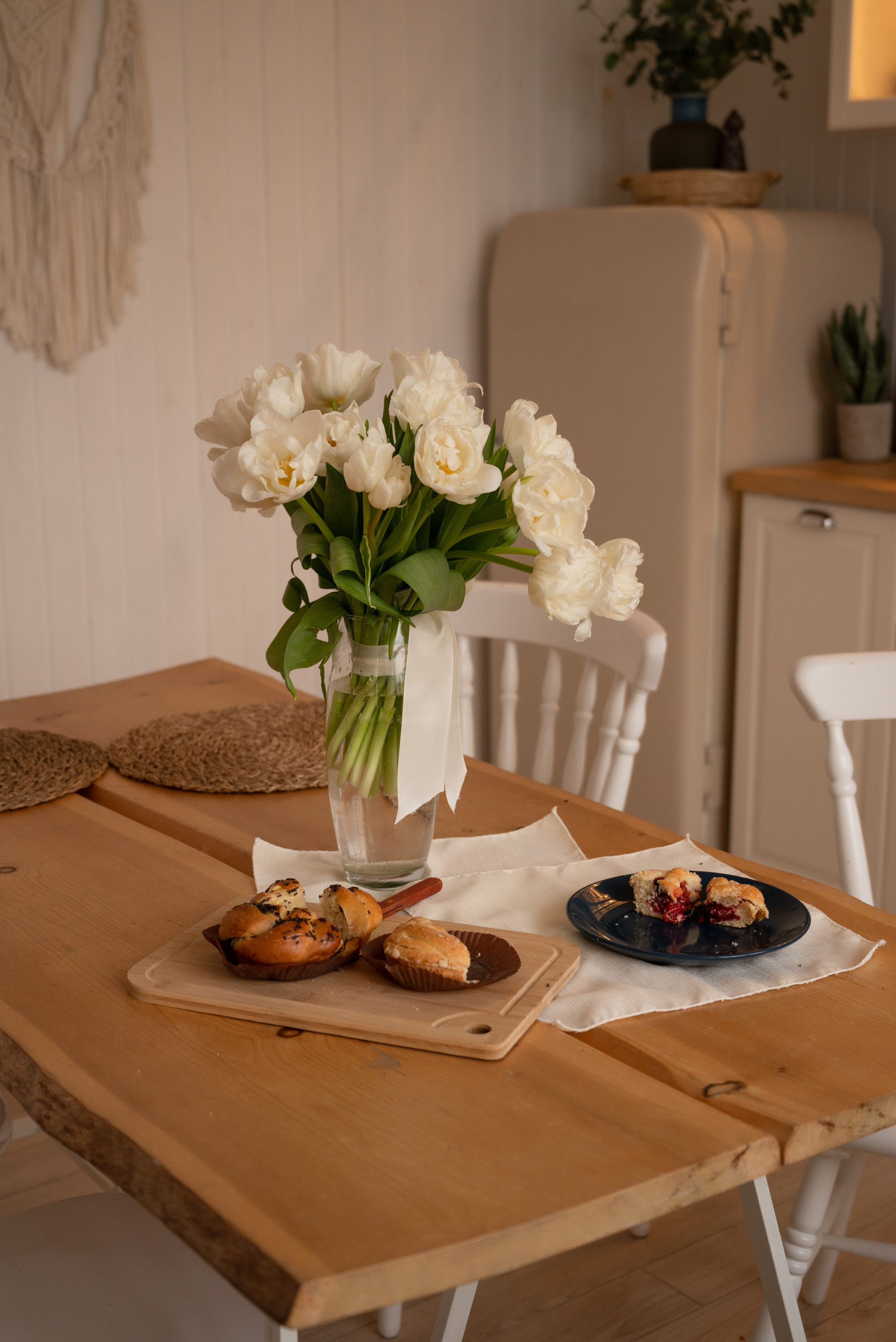 Рената и цветы. Свадебный фотограф в Санкт-Петербурге Владислава Тюльпина