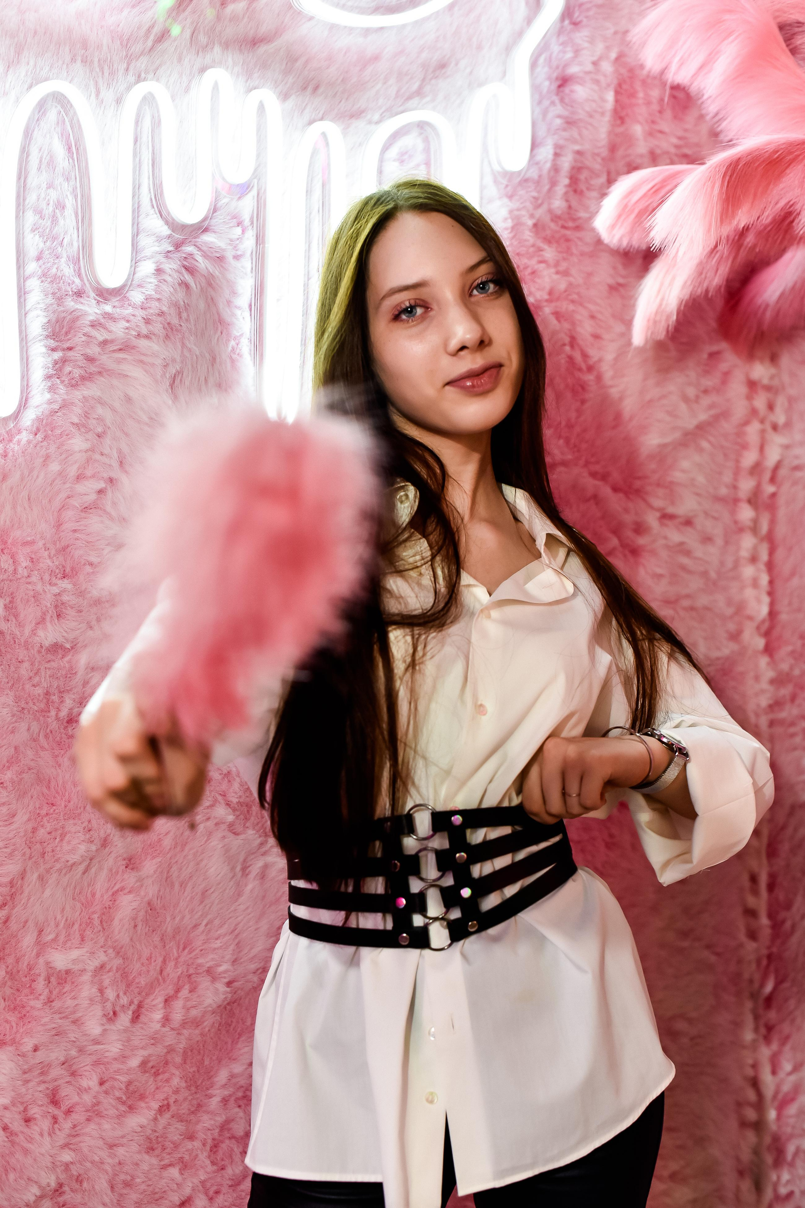 Настенька Неон