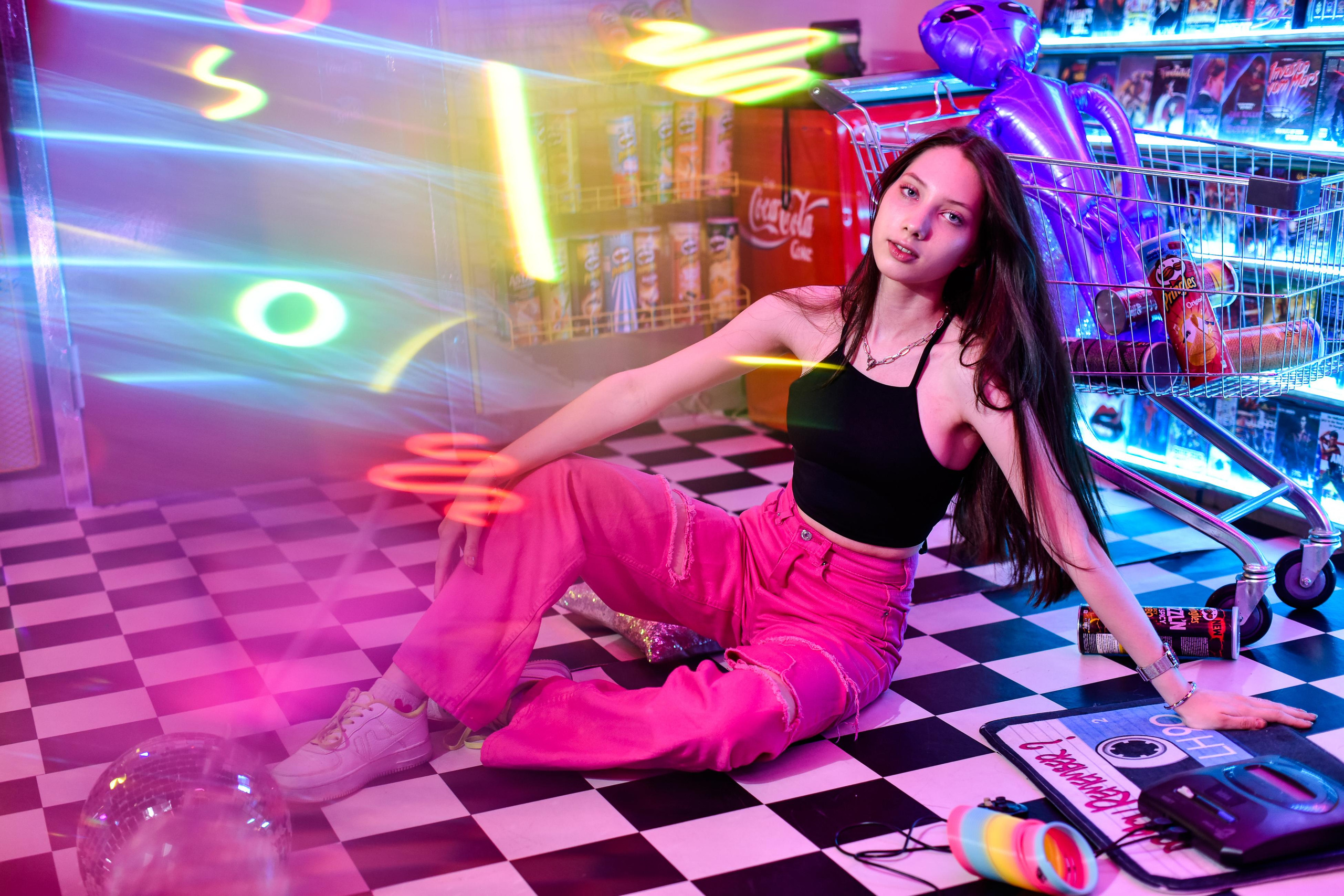 Настенька Неон