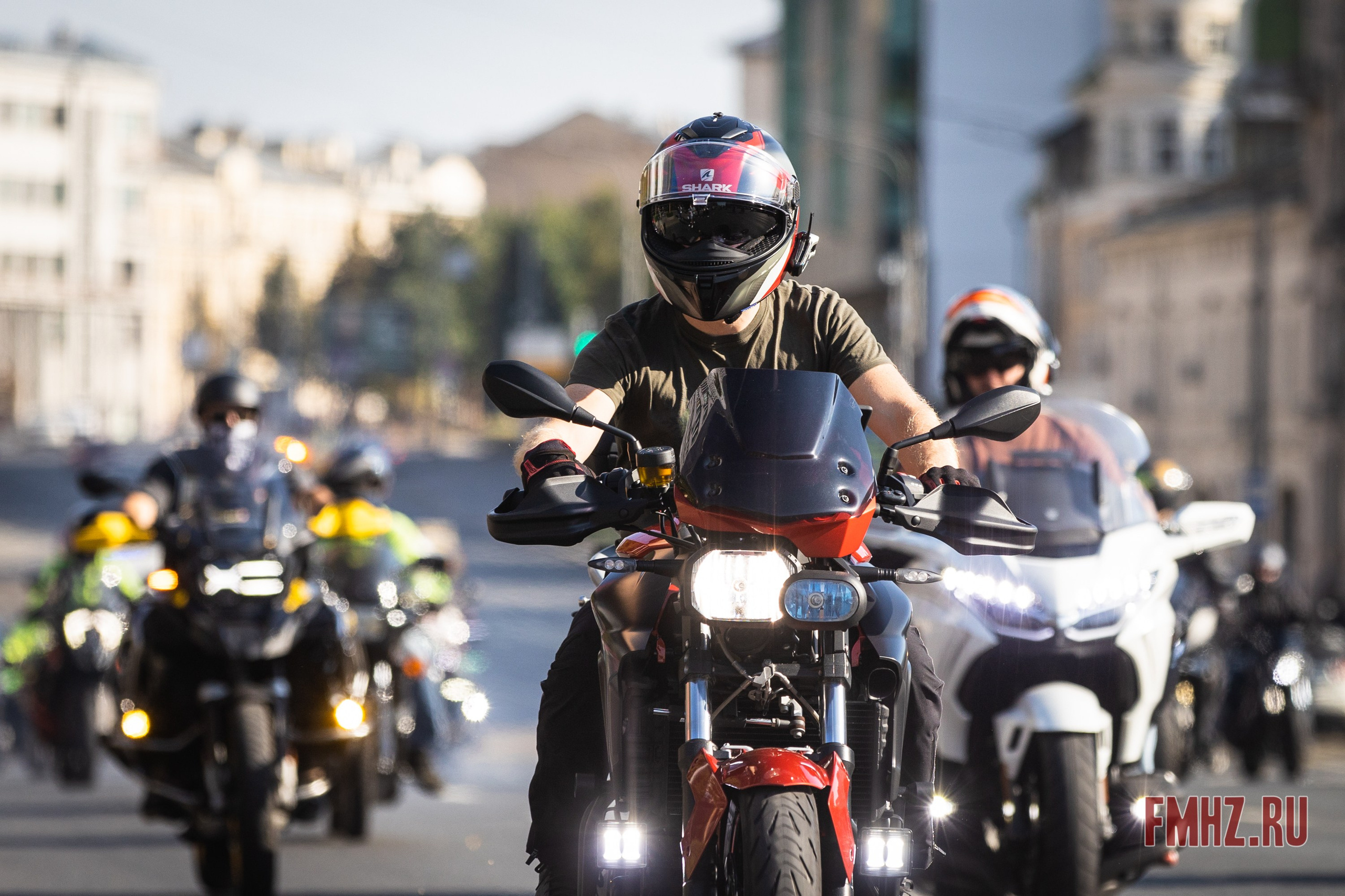 Закрытие Мотосезона 2023 на проспекте Академика Сахарова. Фотограф Владимир Охрименко