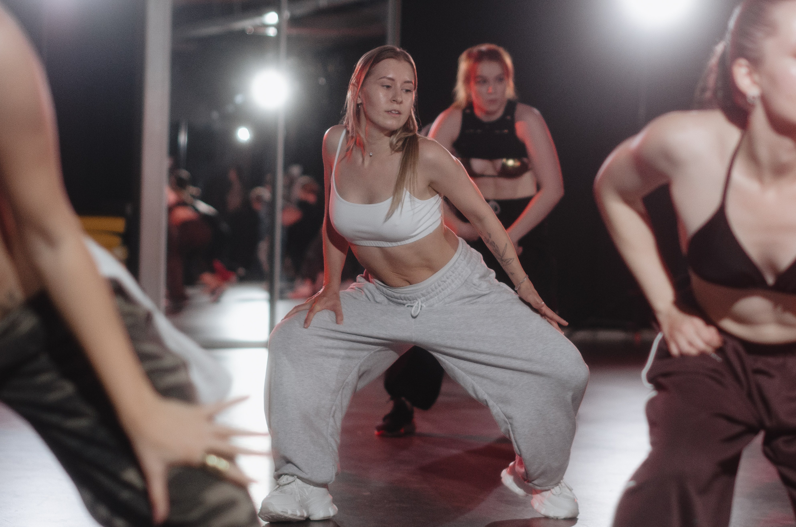 Мастер-классы по High Heels/Girly hip-hop от Оксаны ATTA. Денисова Аля — фотограф для парных съемок и индивидуальных историй в Барнауле