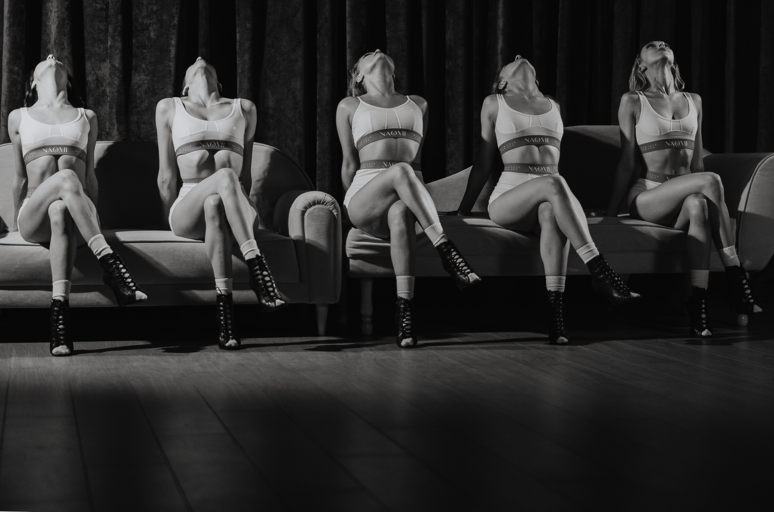 Фото-подглядки с видеосъемки танцевальной команды «Secret». Денисова Аля — фотограф для парных съемок и индивидуальных историй в Барнауле