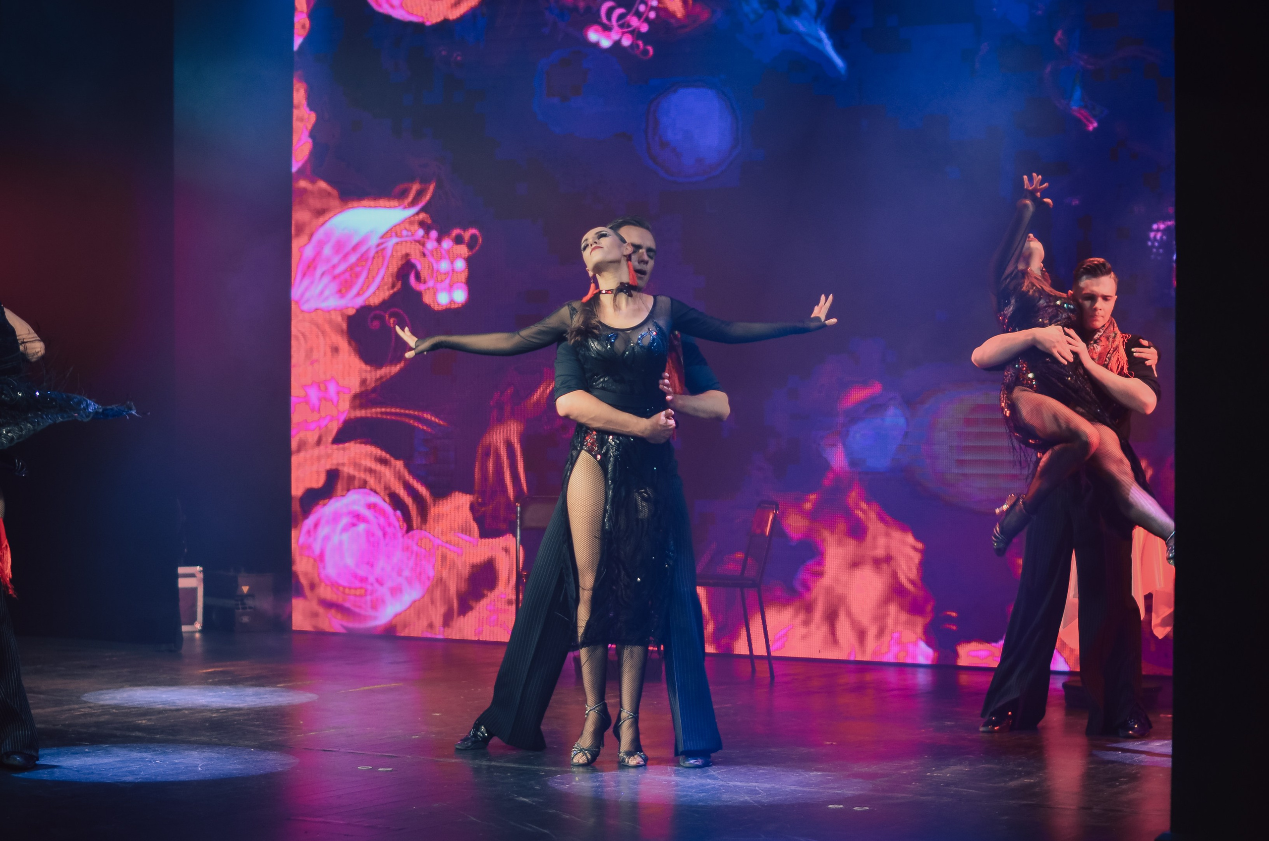 Фоторепортаж танцевального мероприятия. Денисова Аля — фотограф для парных съемок и индивидуальных историй в Барнауле