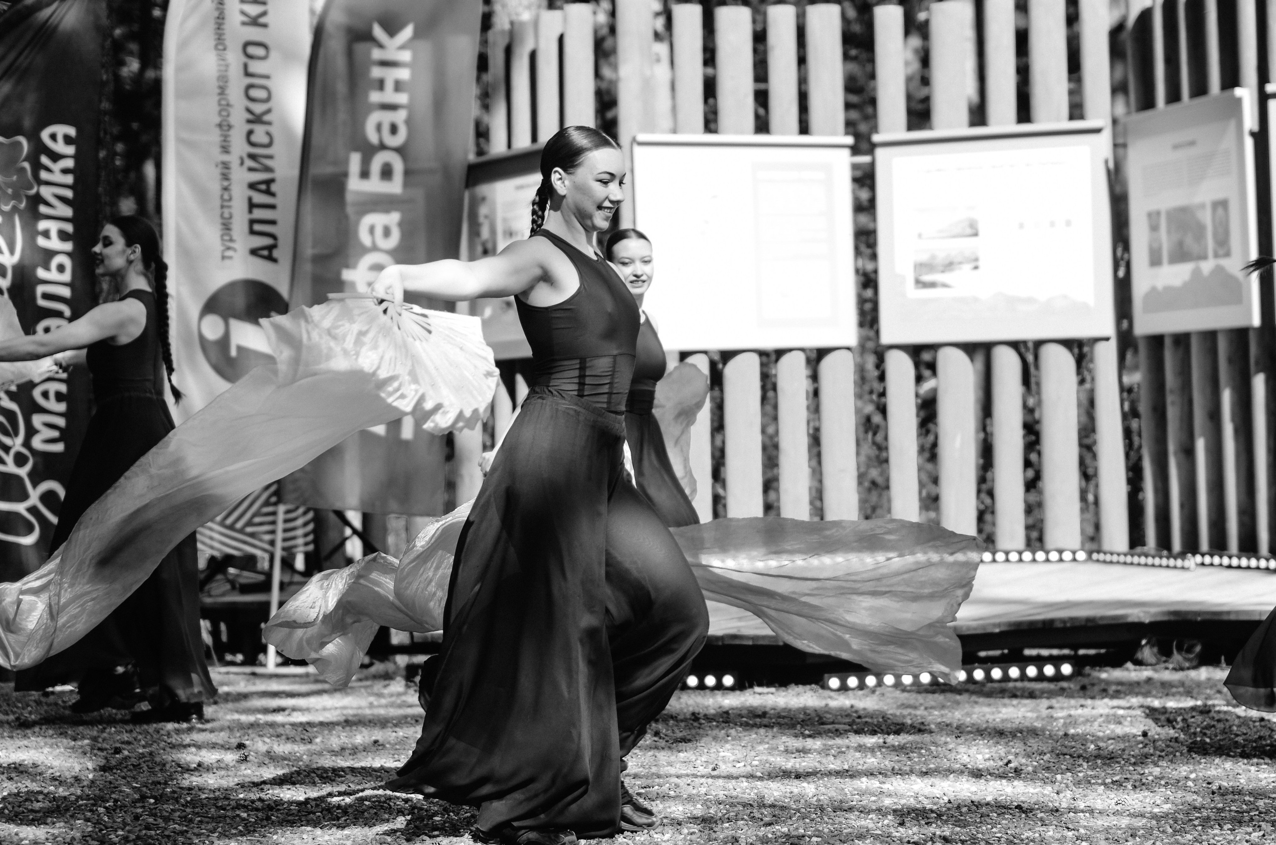 Фестиваль «Цветение Маральника на Алтае 2025». Фоторепортаж. Денисова Аля — фотограф для парных съемок и индивидуальных историй в Барнауле