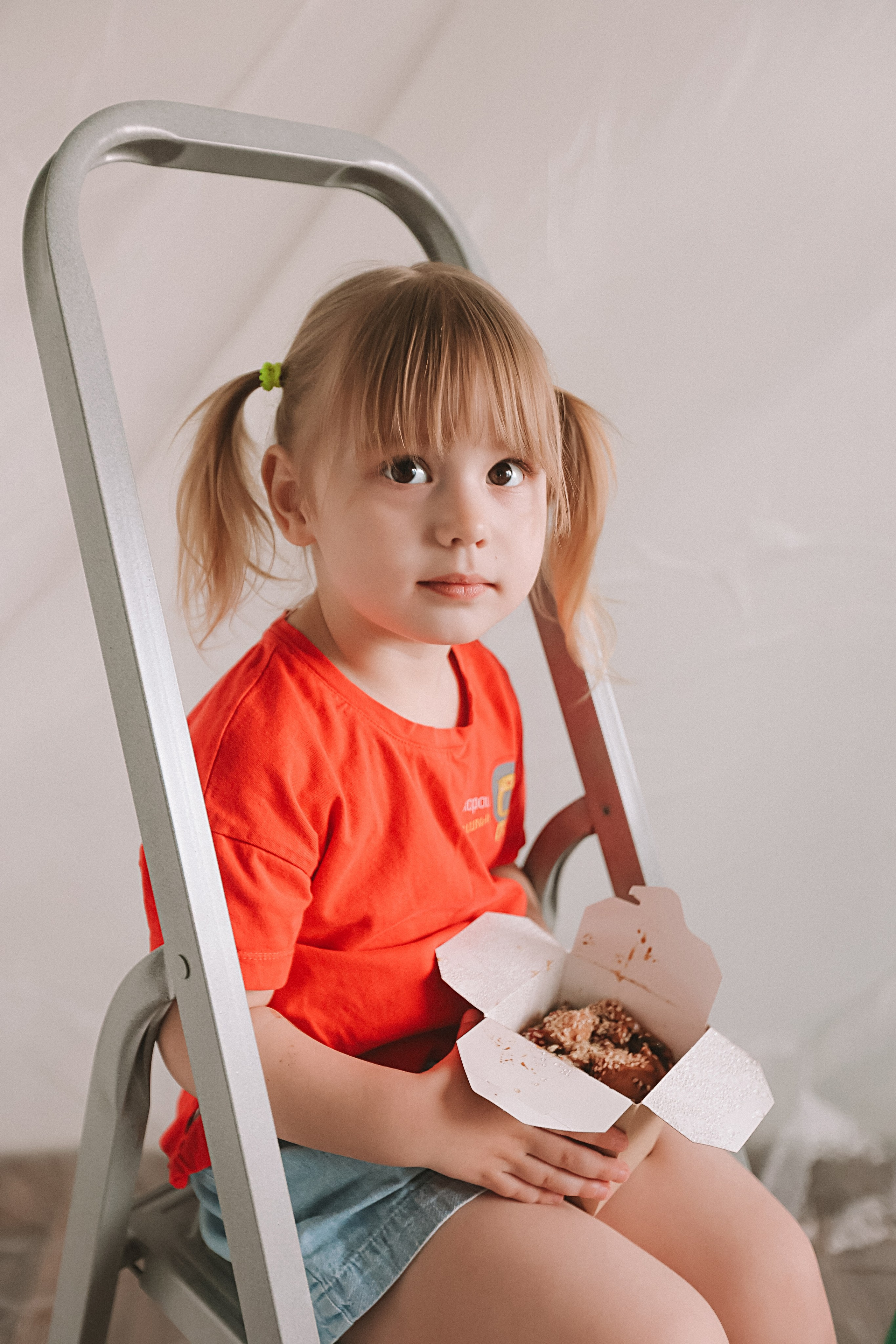 Ремонт. Семейный фотограф Тюмень, фотограф на роды Салмина Мария