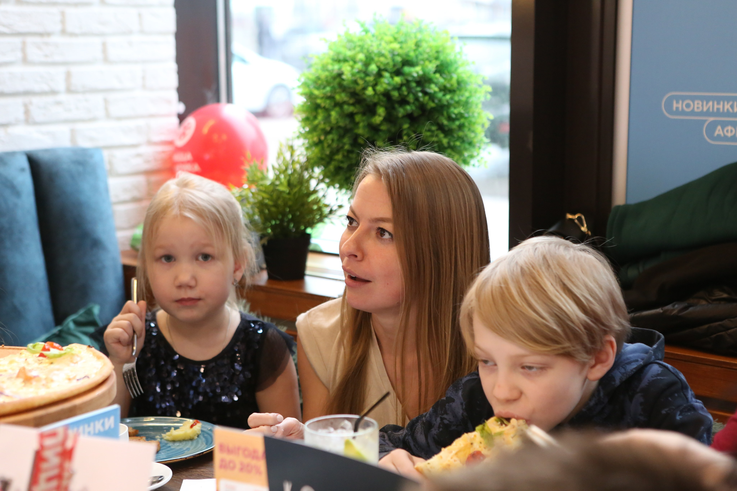 КВИЗ в Кудрово. Фотограф в Санкт-Петербурге. Индивидуальная съемка и фотопрогулки