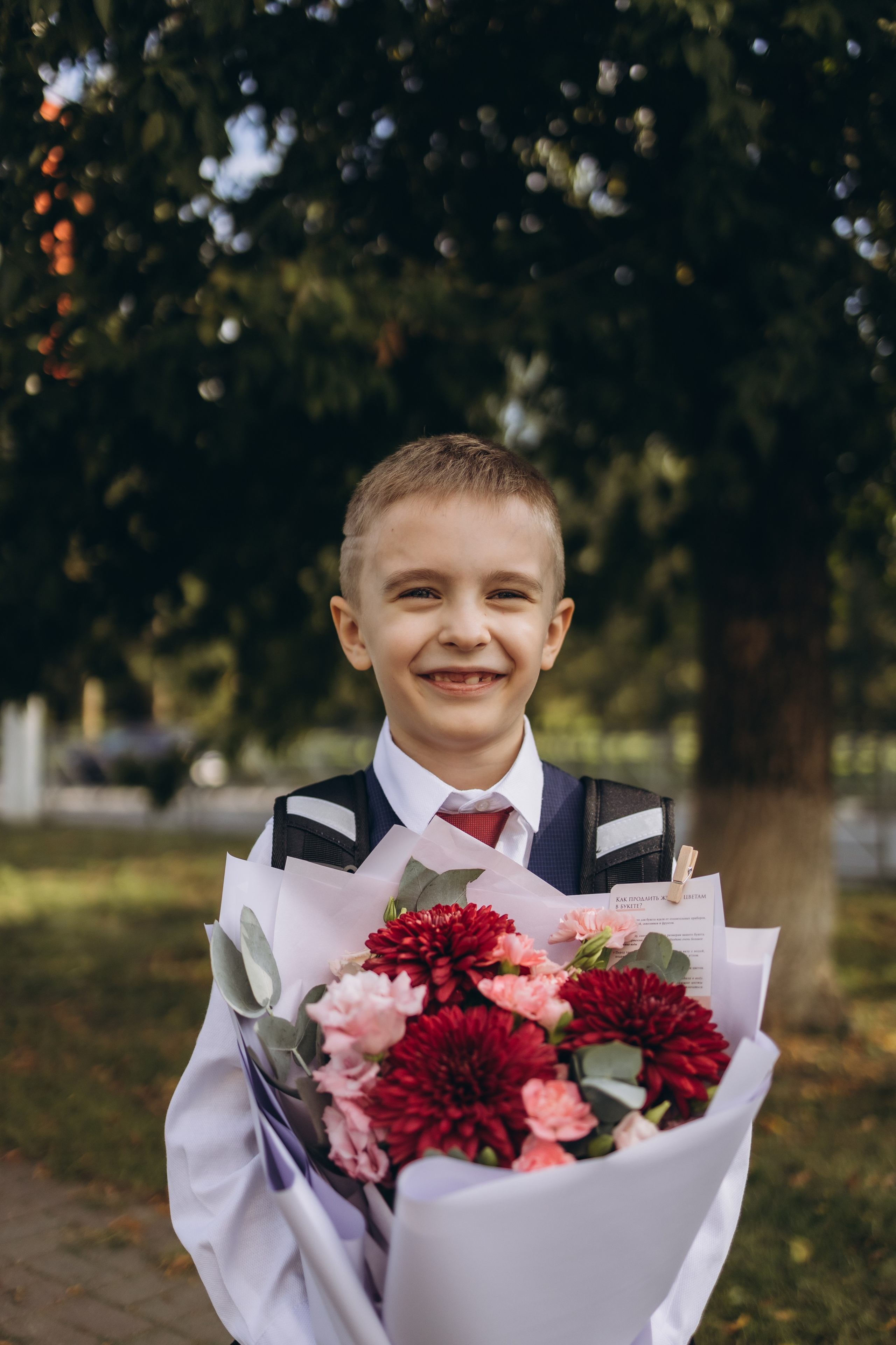 Первая школьная фотография Димули (1.09.2025 г.) г. Обнинск (Калужская обл.). Надежда Стар семейный и церковный фотограф в Жукове и Калужской области