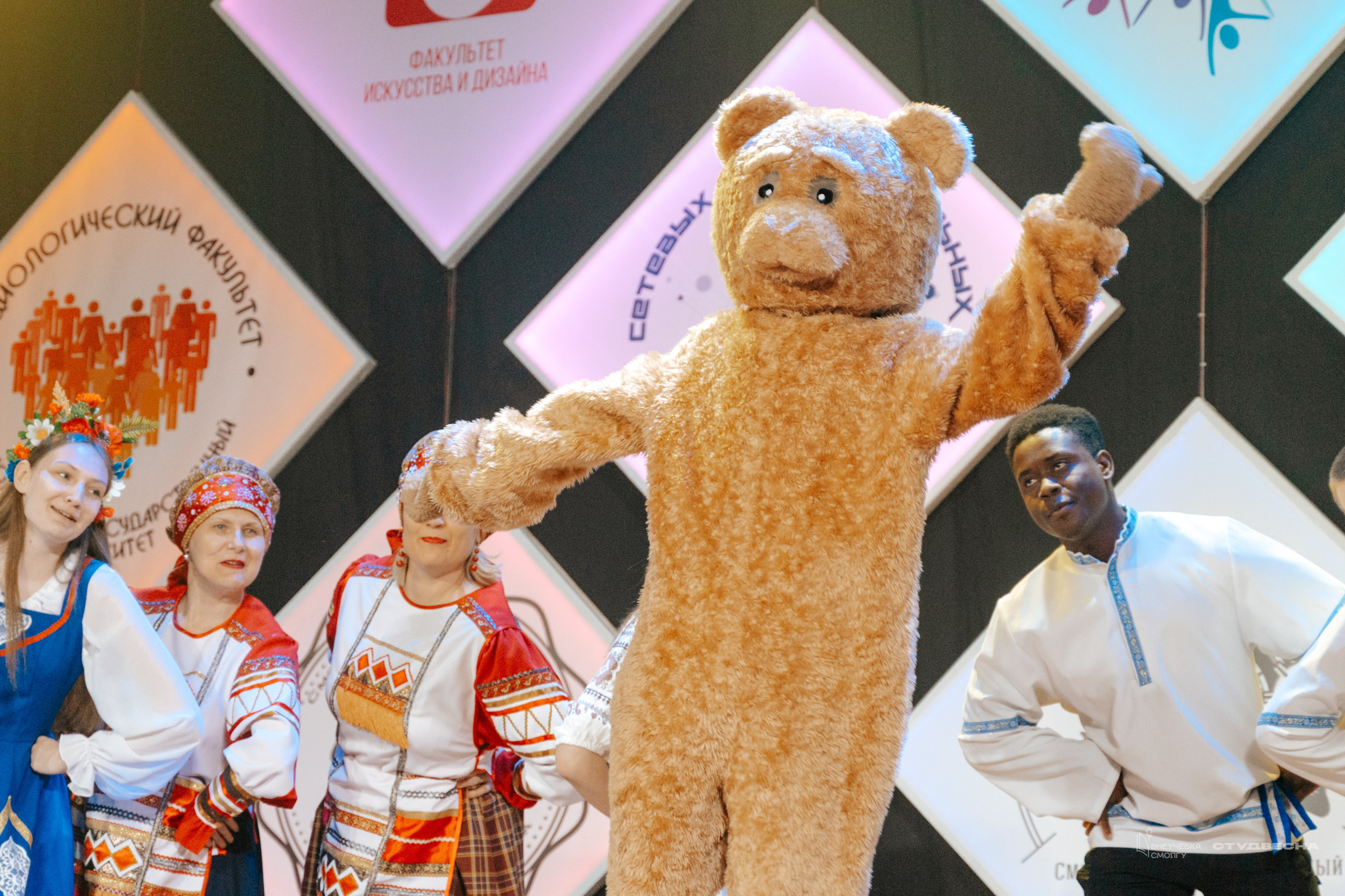 СмолГУ — Студвесна — Концертные программы — День 2. KiPPER Gallery — Фотограф