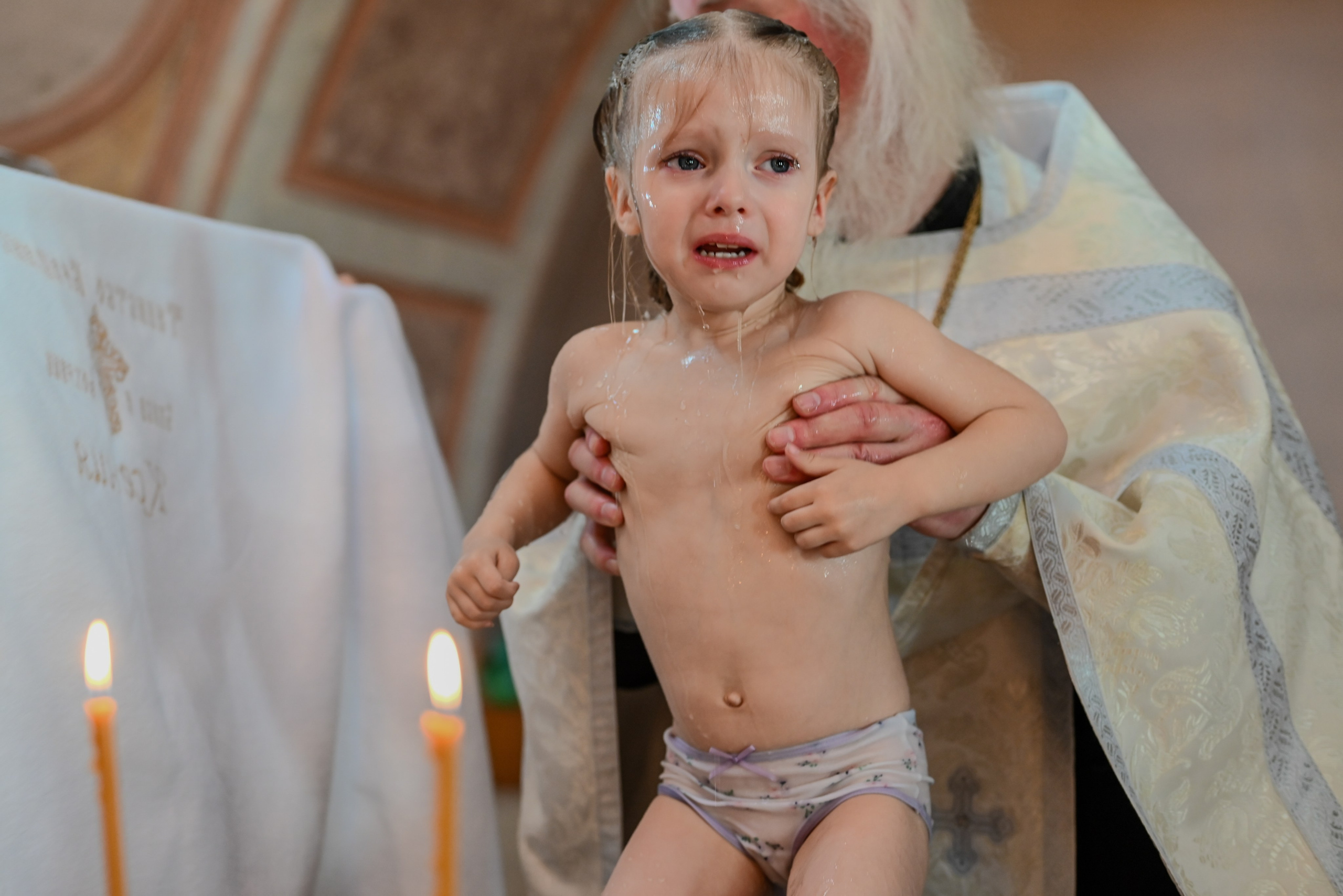 Крещение мама Анна. Семейный и детский фотограф Москва