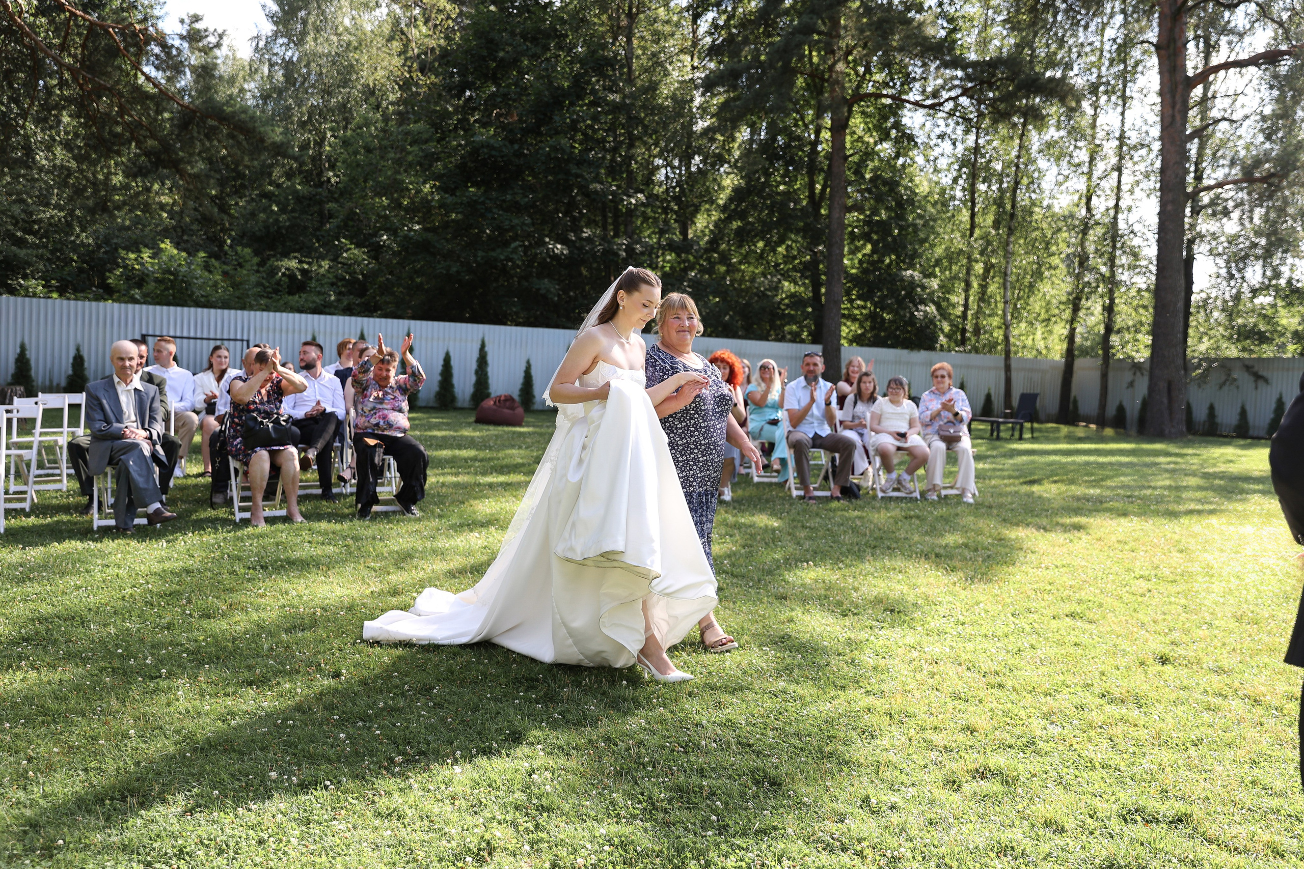 Павел и Дарья. Свадебные фотограф и видеограф в Минске Голдосовы Марина и Вадим