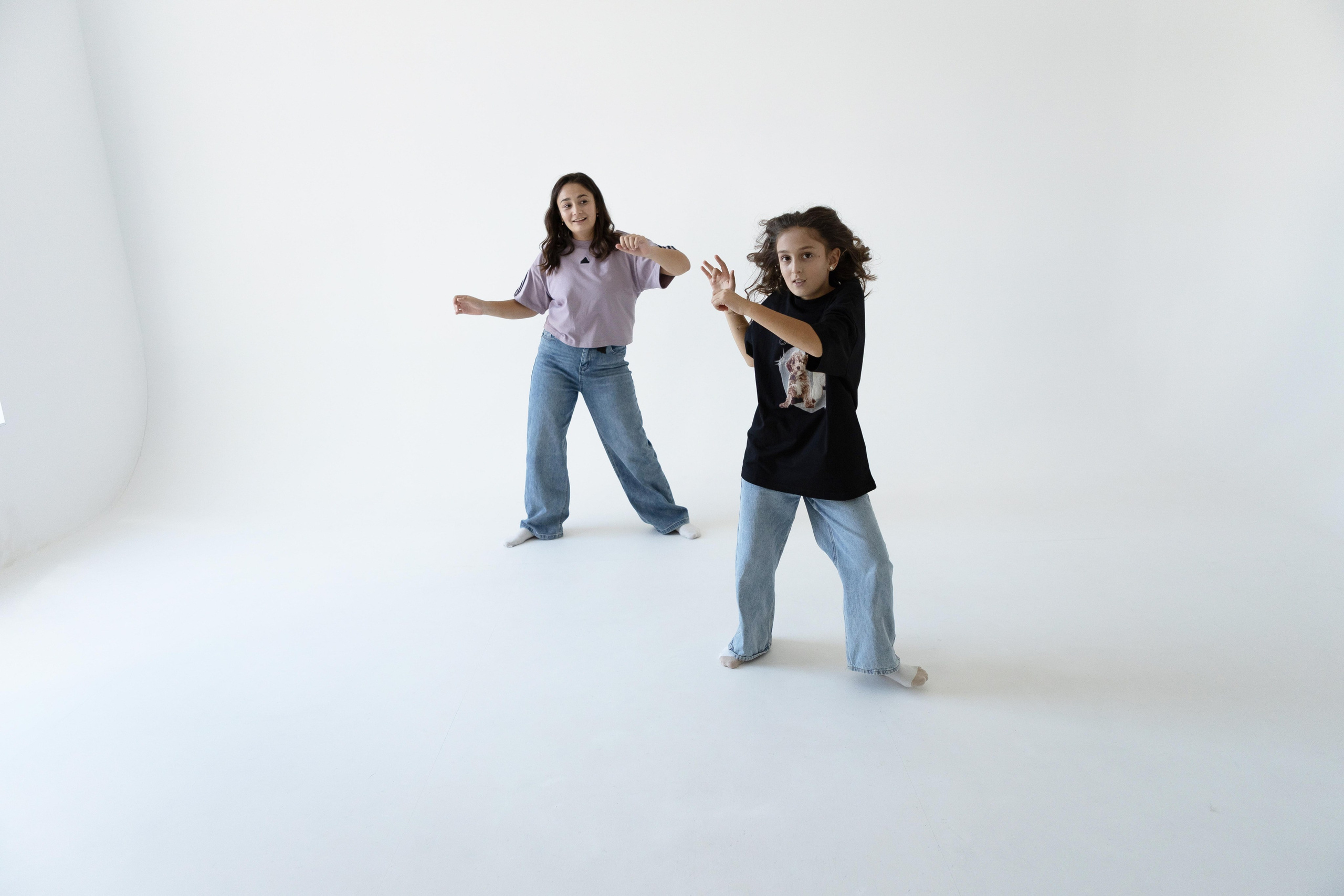 Сестры в студии. Семен Соколов