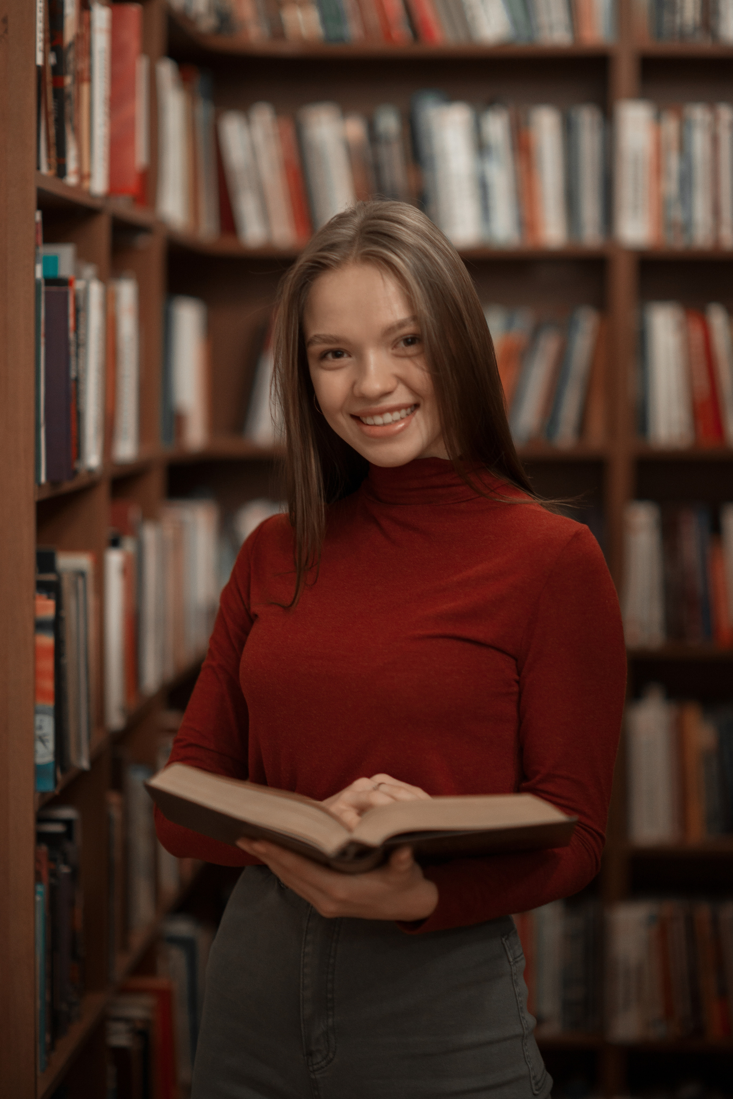 Фотограф со съемочным гардеробом. Фотосессия "все включено". Узнать подробности, записаться можно по телефону +79788481042. Информация об услугах - на сайте в разделе "Услуги и цены"