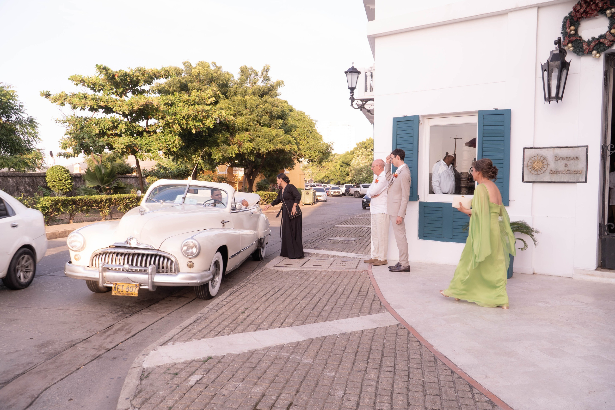 Catalina and Romain. Wedding Photographer in Barcelona and Medellin