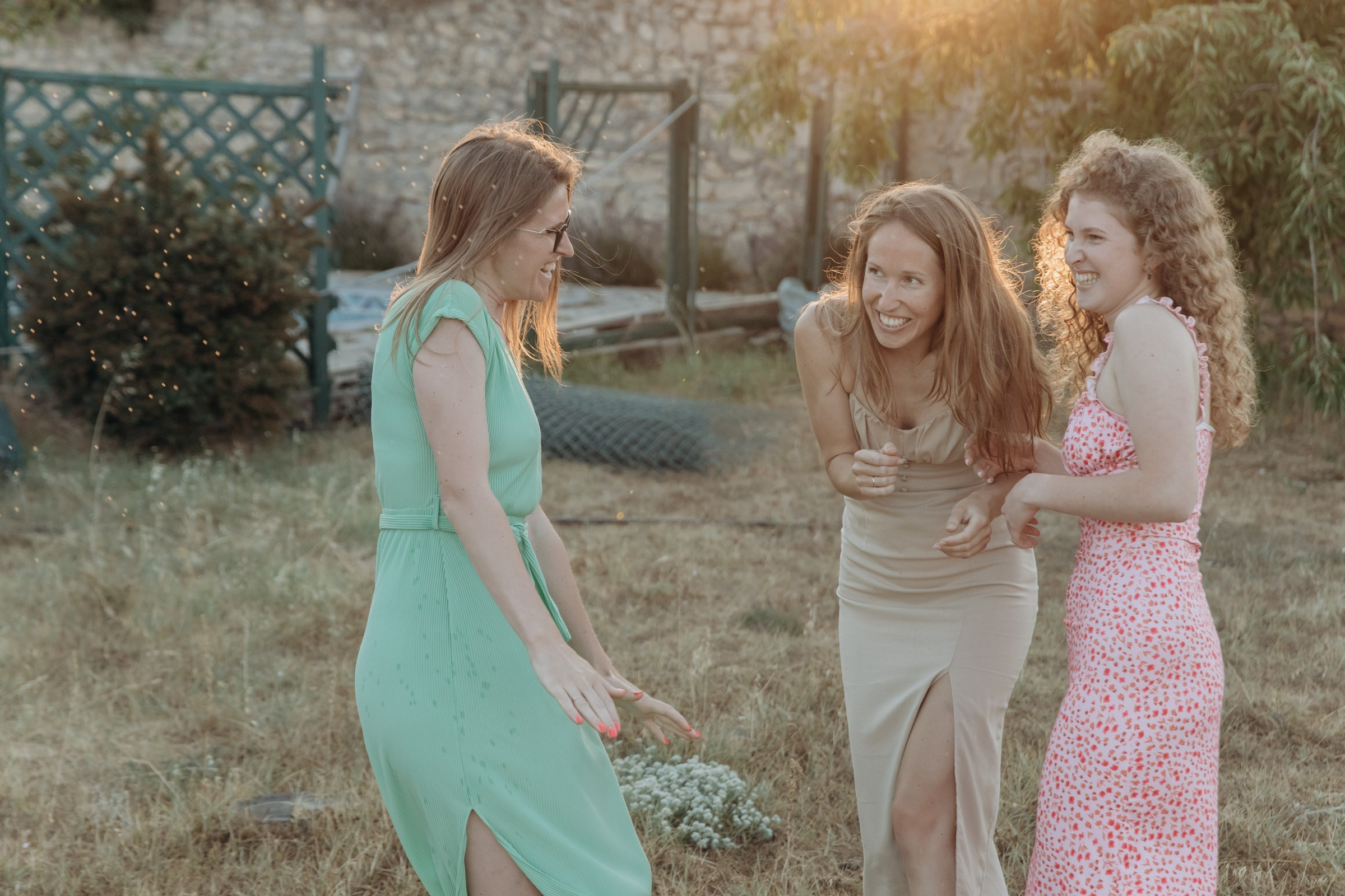 Дети и семьи. На моих фотографиях дети всегда улыбаются и смеются по-настоящему. Я знаю что для этого нужно. Применяю секретный секрет). Фотограф в Крыму — Федор зайцев. Свадебная, семейная и портретная съёмка. Фотографии для контента, для бизнеса. Корпоративная съёмка