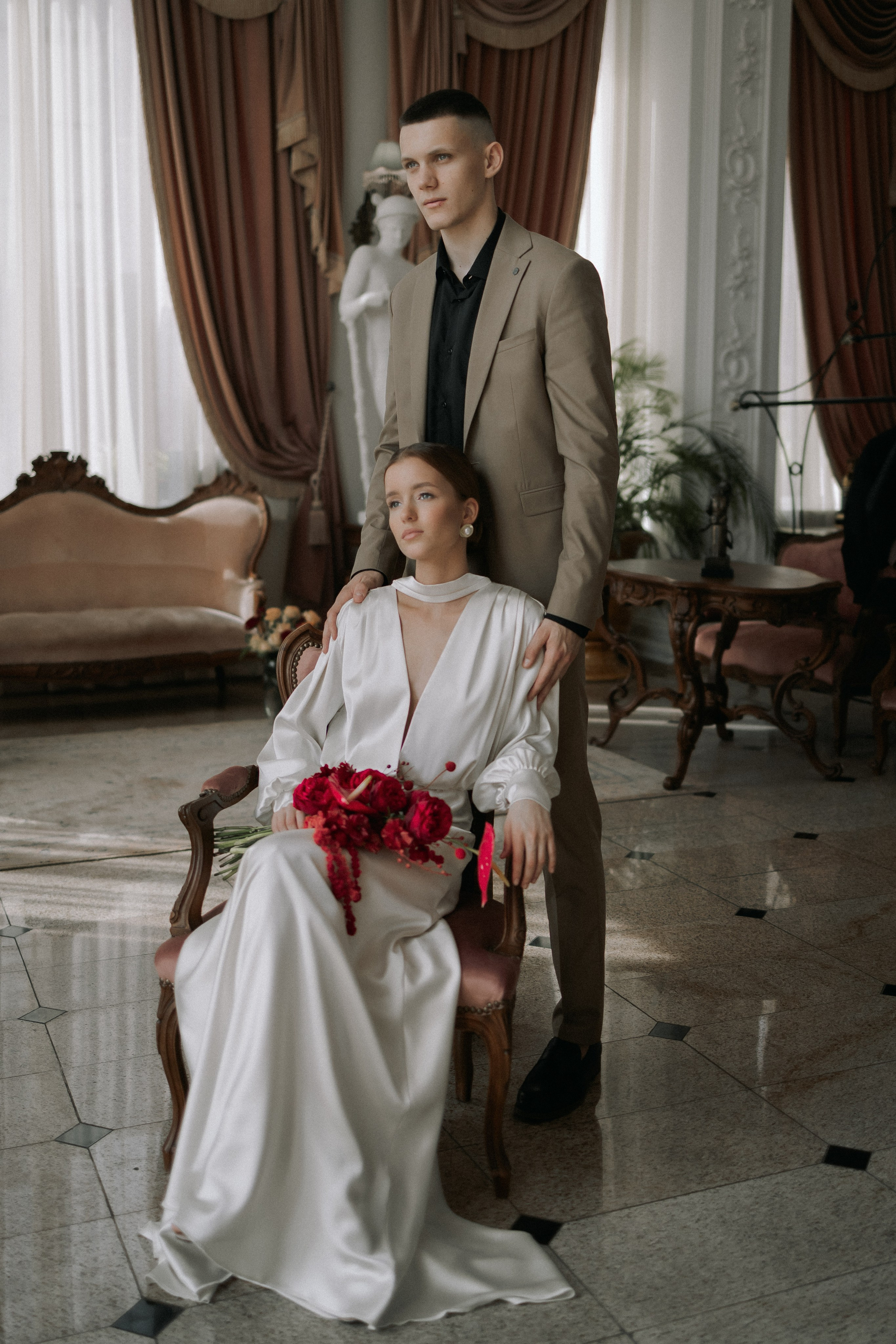 Свадебная прогулка Адель и Артём. Свадебная фотография. Арина Рубах