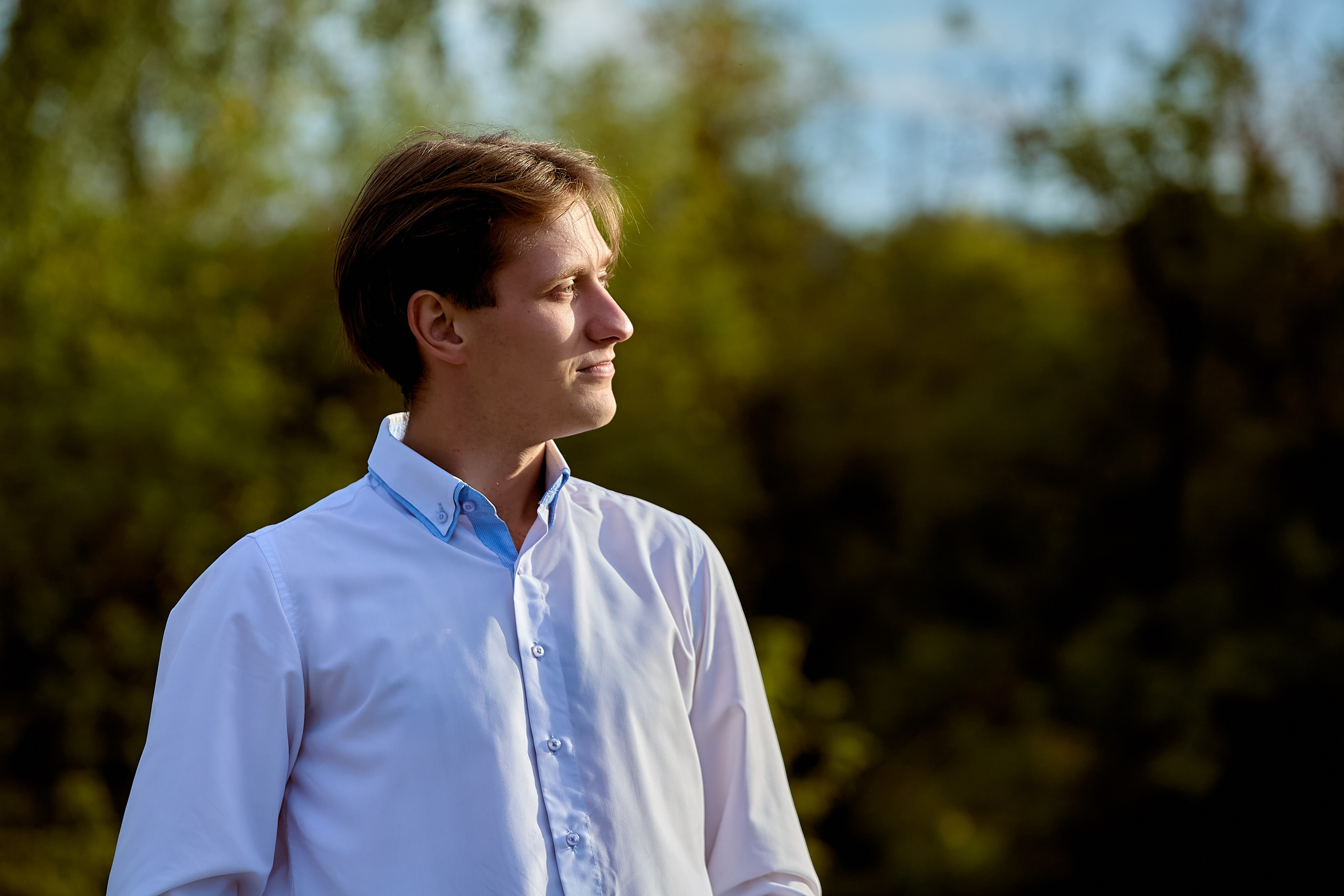 Вечер в заброшенном здании на фотосессии