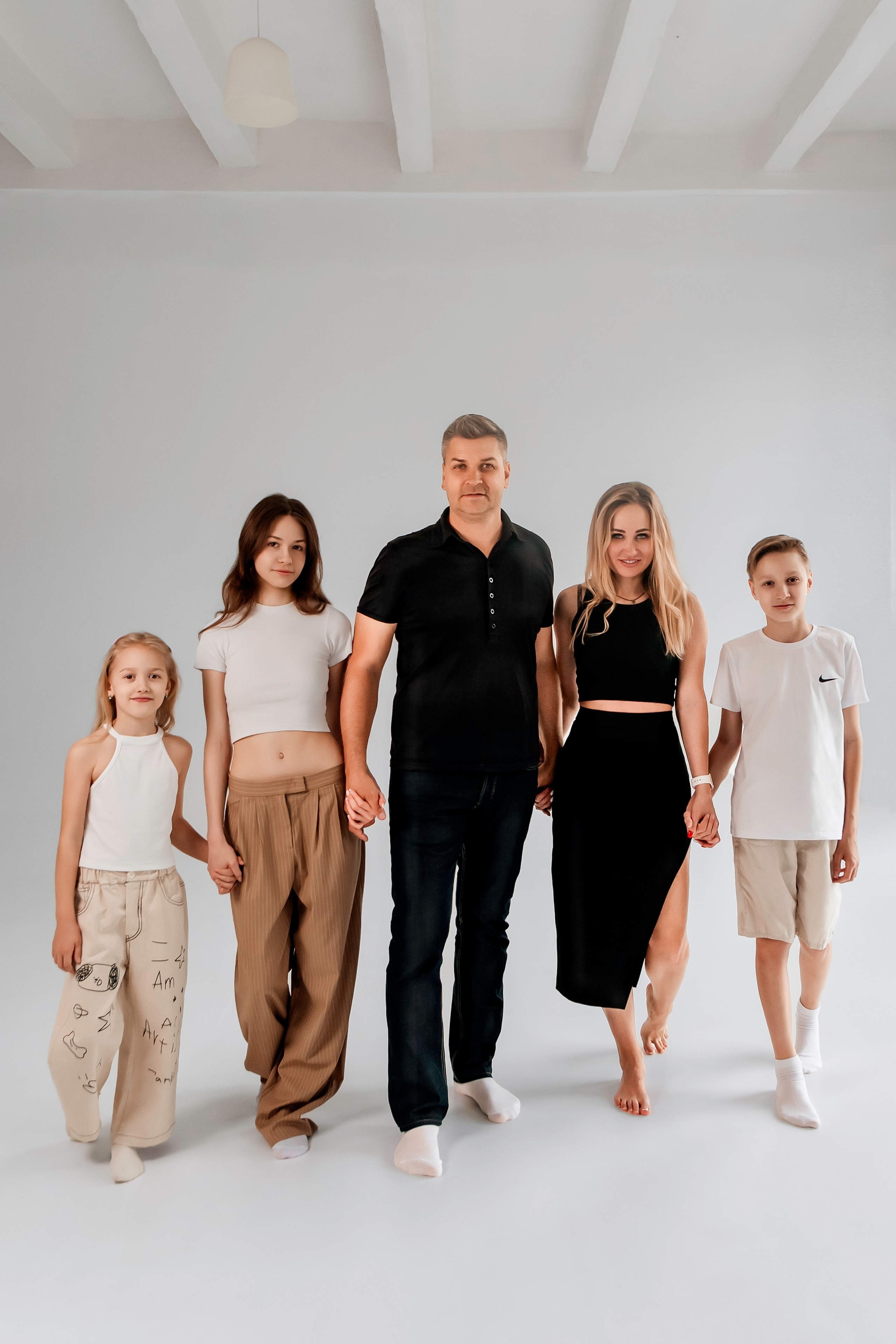 Семейная минималистичная фотосессия. Семейный и детский фотограф Кущ Наташа
